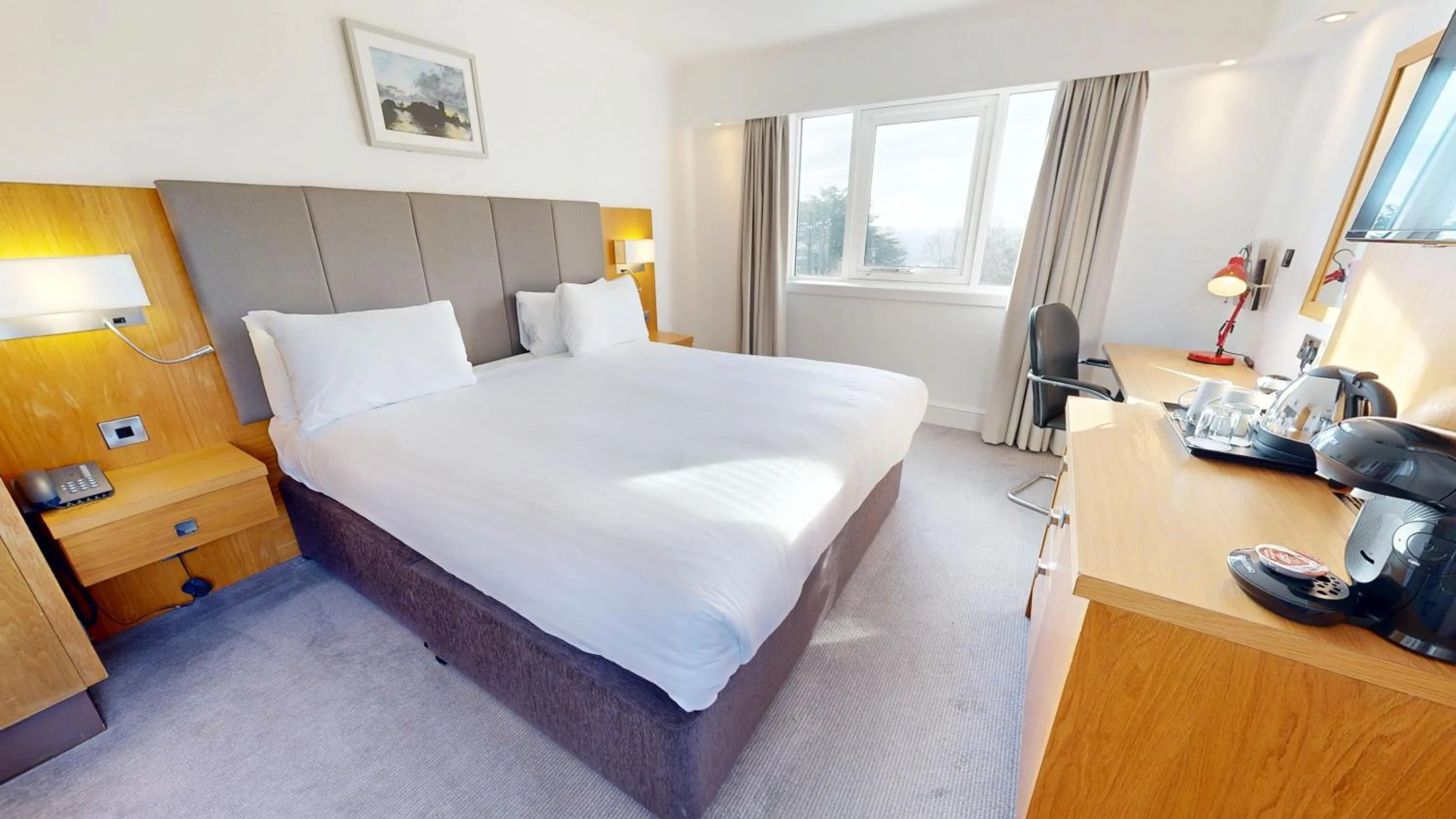 Bedroom, Bed in Holiday Inn Kenilworth - Warwick by IHG