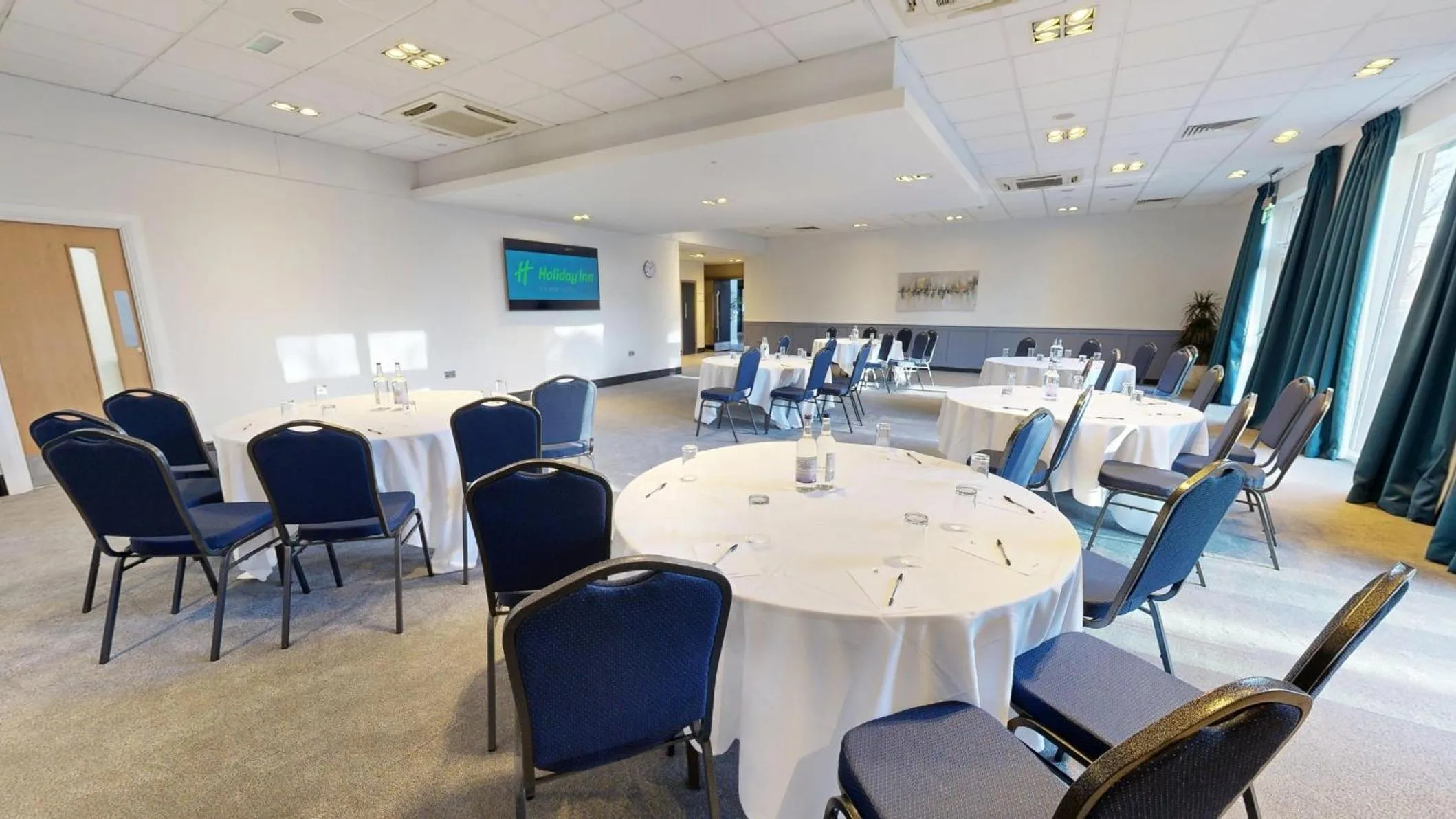 Meeting/conference room in Holiday Inn Kenilworth - Warwick by IHG