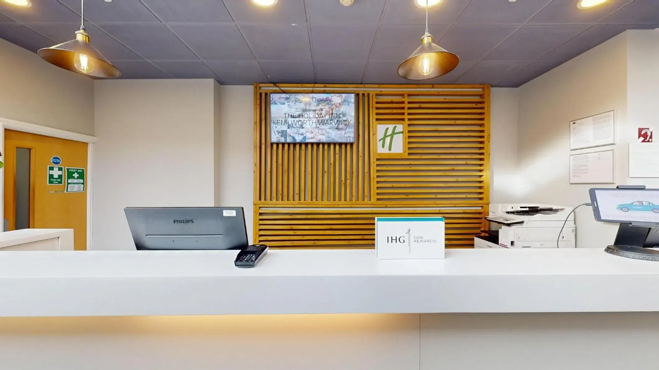 Property building in Holiday Inn Kenilworth - Warwick by IHG Property building in Holiday Inn Kenilworth - Warwick by IHG