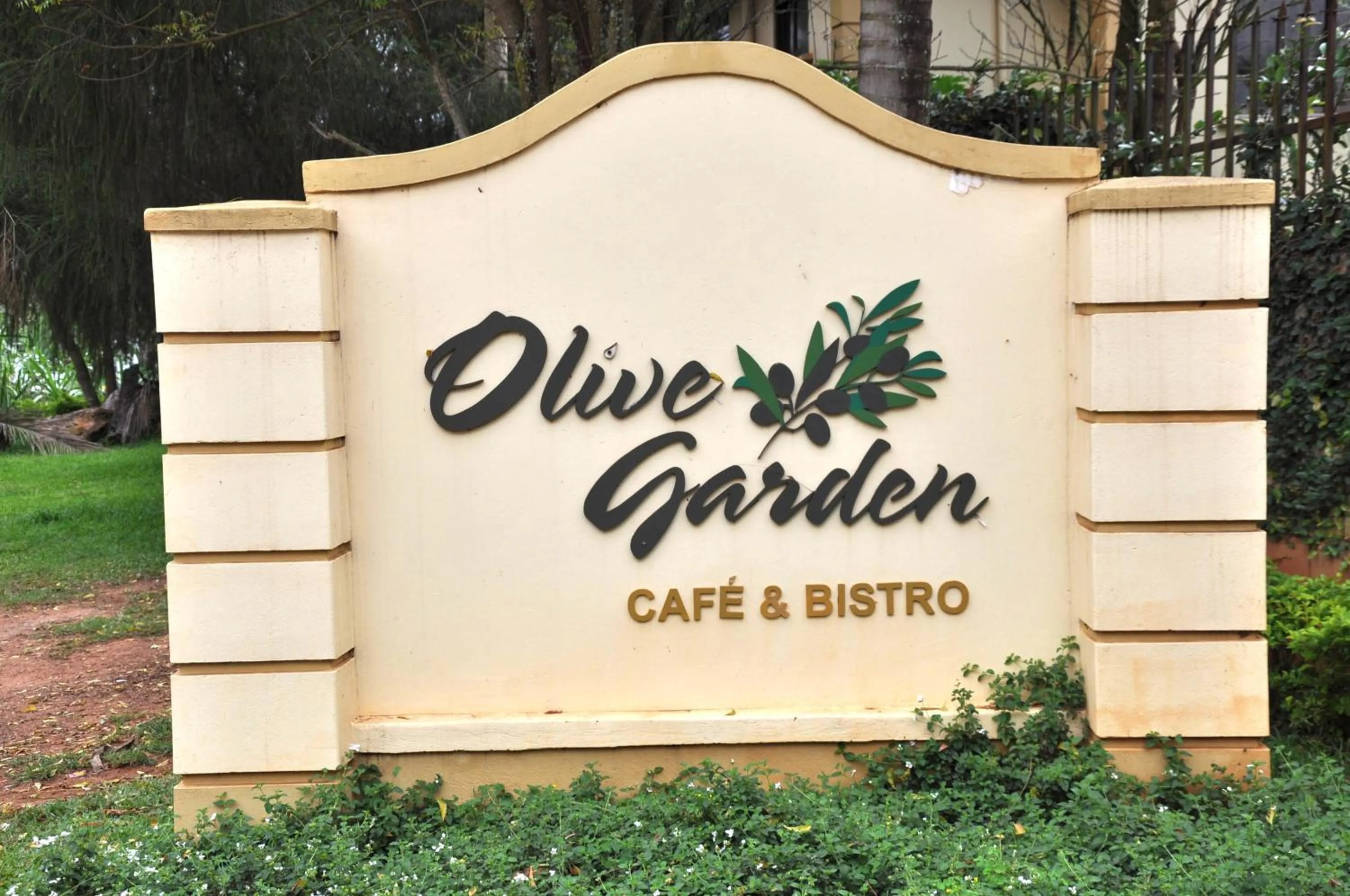 Facade/entrance in Olive Gardens Hotel Kampala