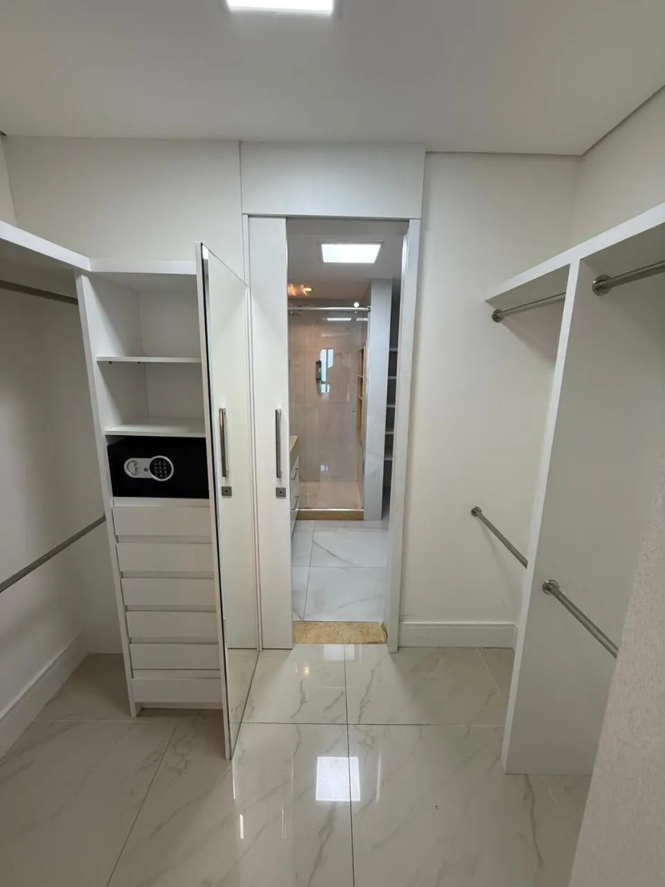 Bedroom in Iate Plaza Hotel