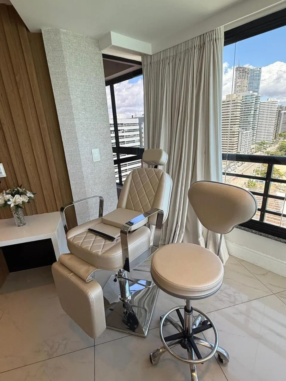 Living room in Iate Plaza Hotel