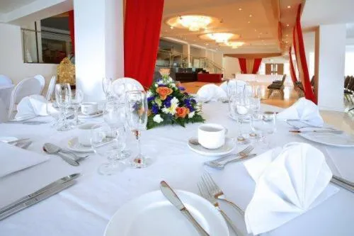 Banquet/Function facilities in Riverside Hotel