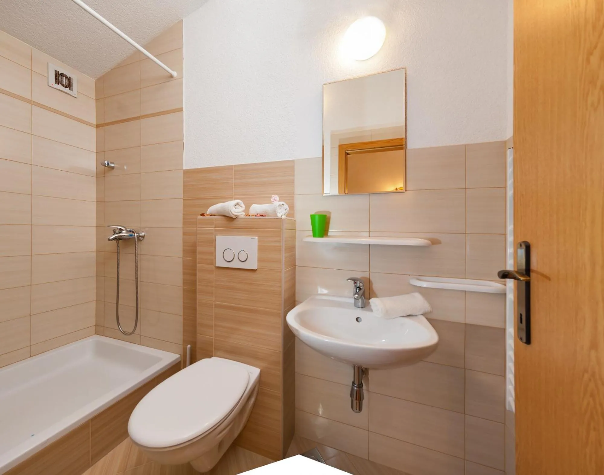 Bathroom in Apartments Mande and Kate