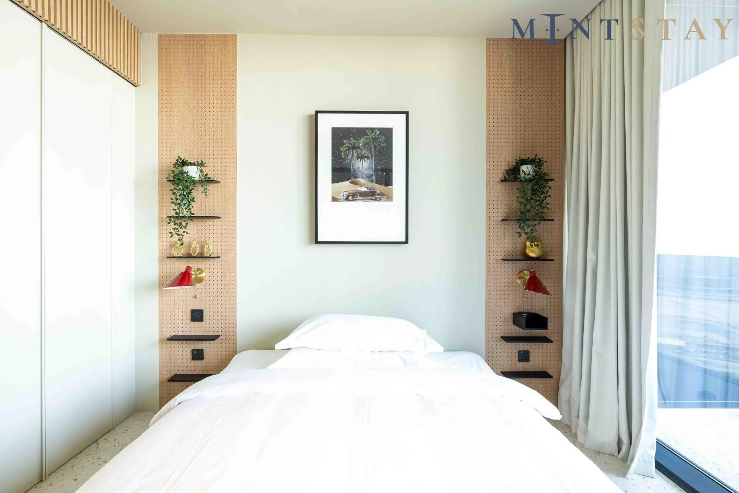 Bed in Upside Living, Business Bay Dubai - Mint Stay