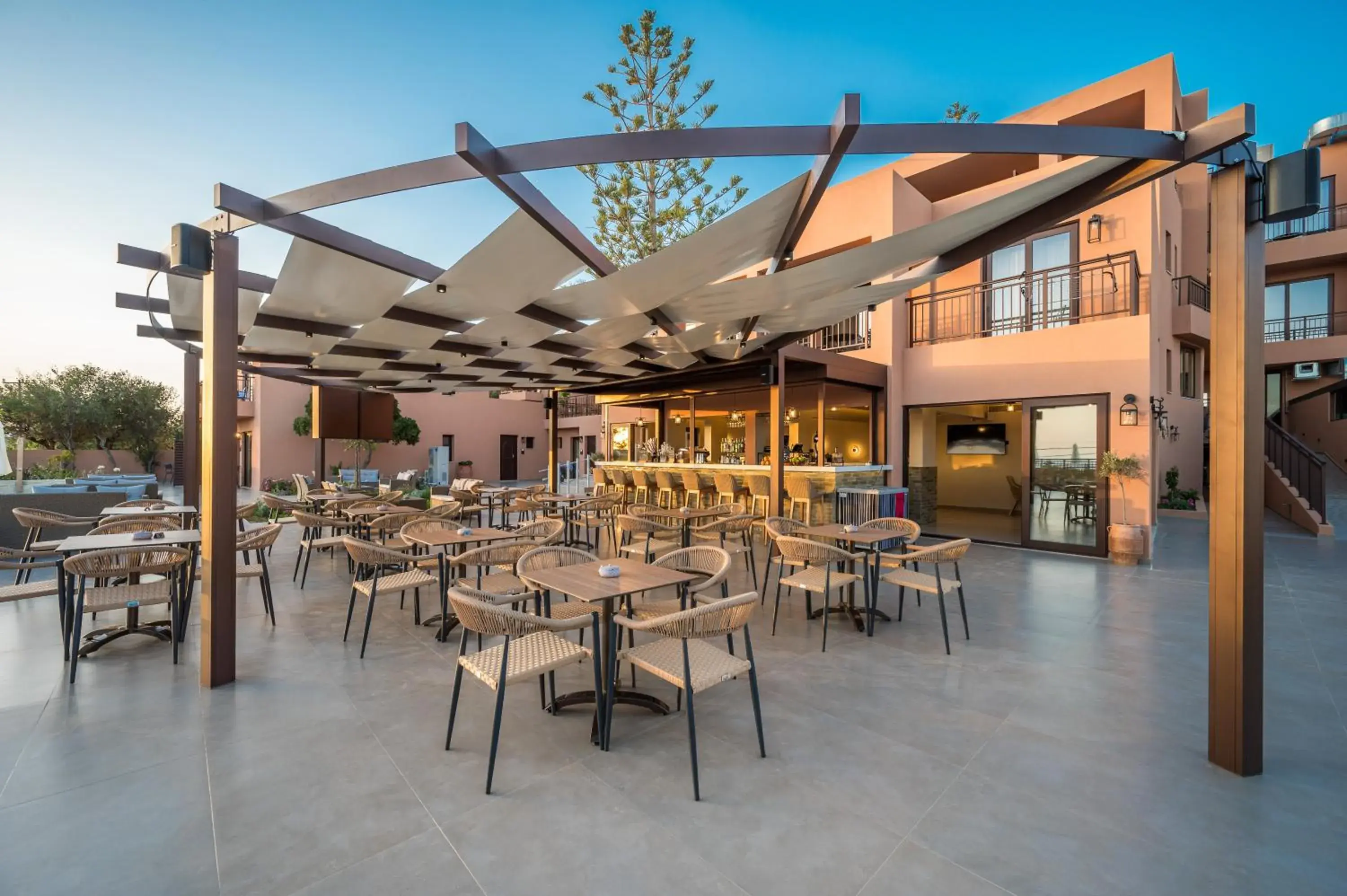 Restaurant/places to eat in Hotel Pyriá Restaurant/places to eat in Hotel Pyriá