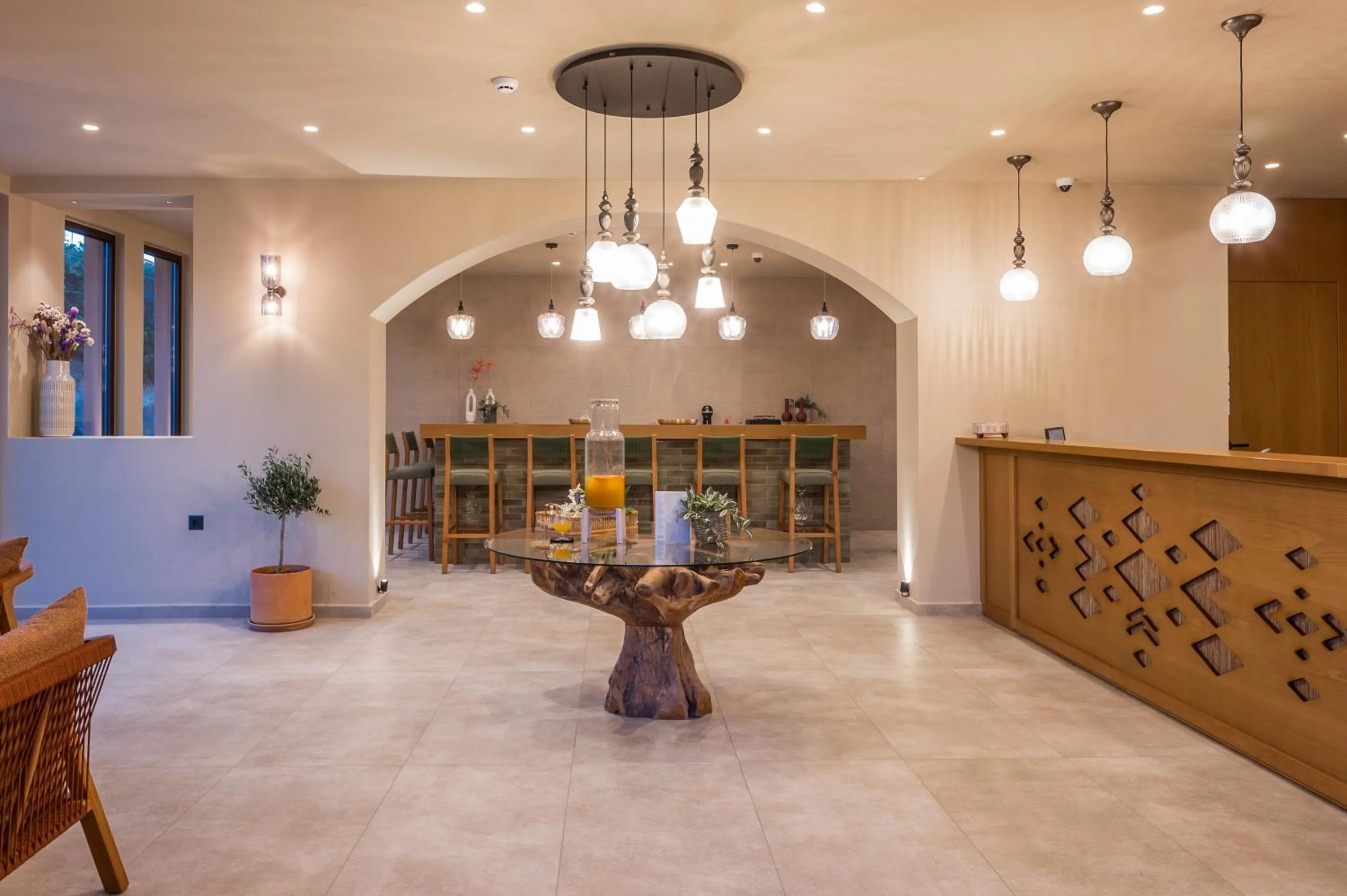 Lobby or reception in Hotel Pyriá