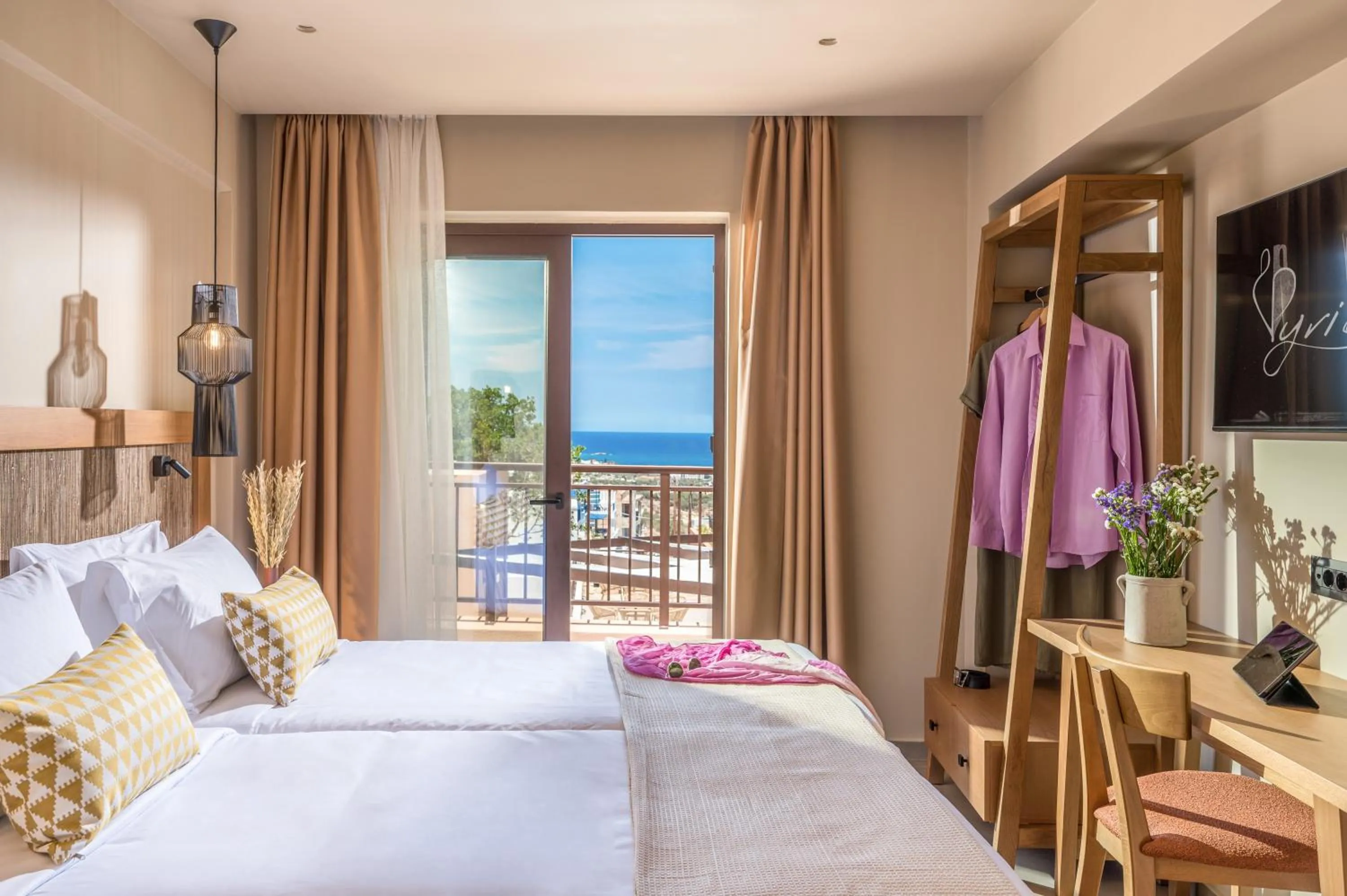 Photo of the whole room, Bed in Hotel Pyriá