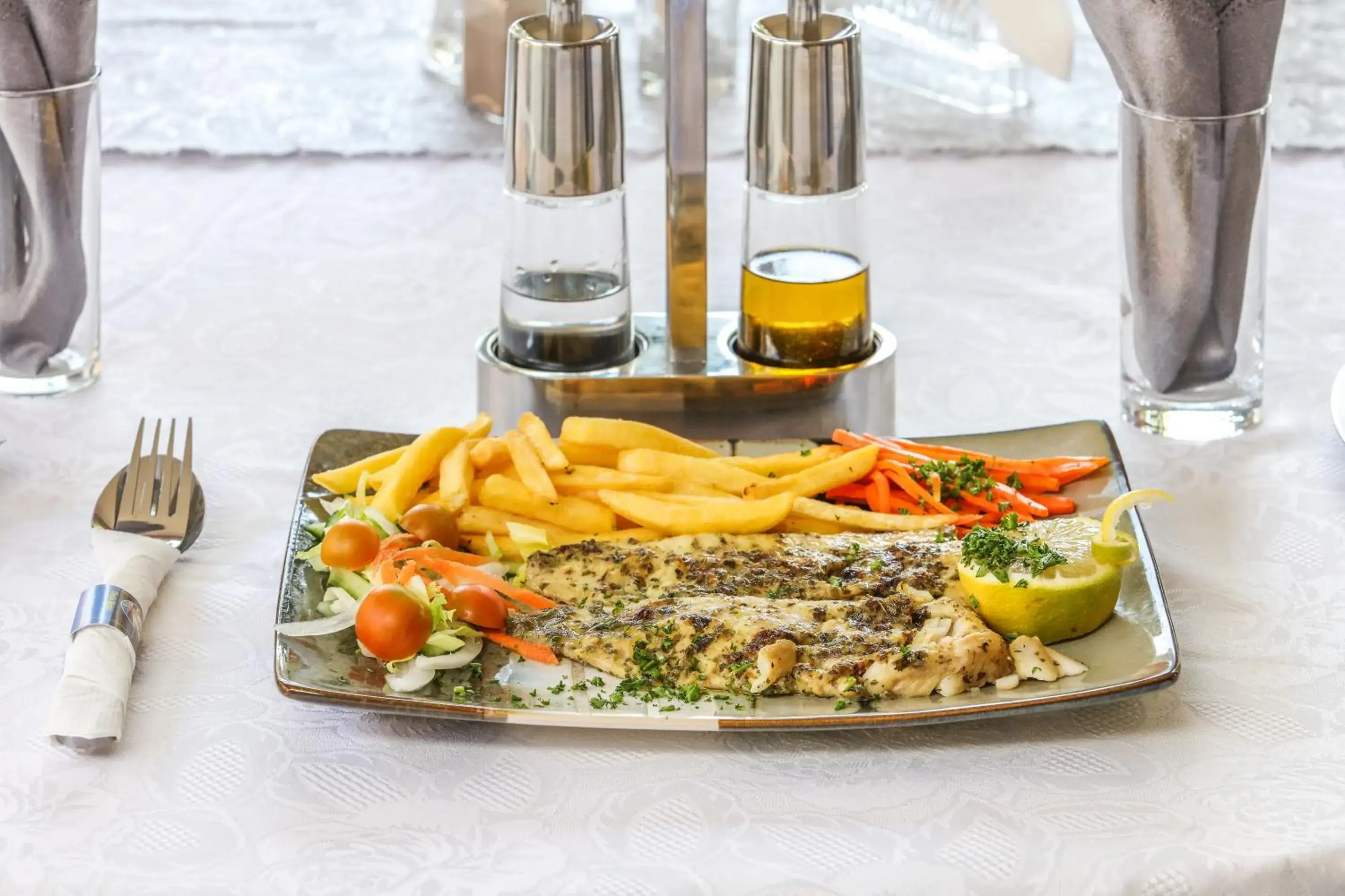 Food and drinks in Oasis Motel Food and drinks in Oasis Motel