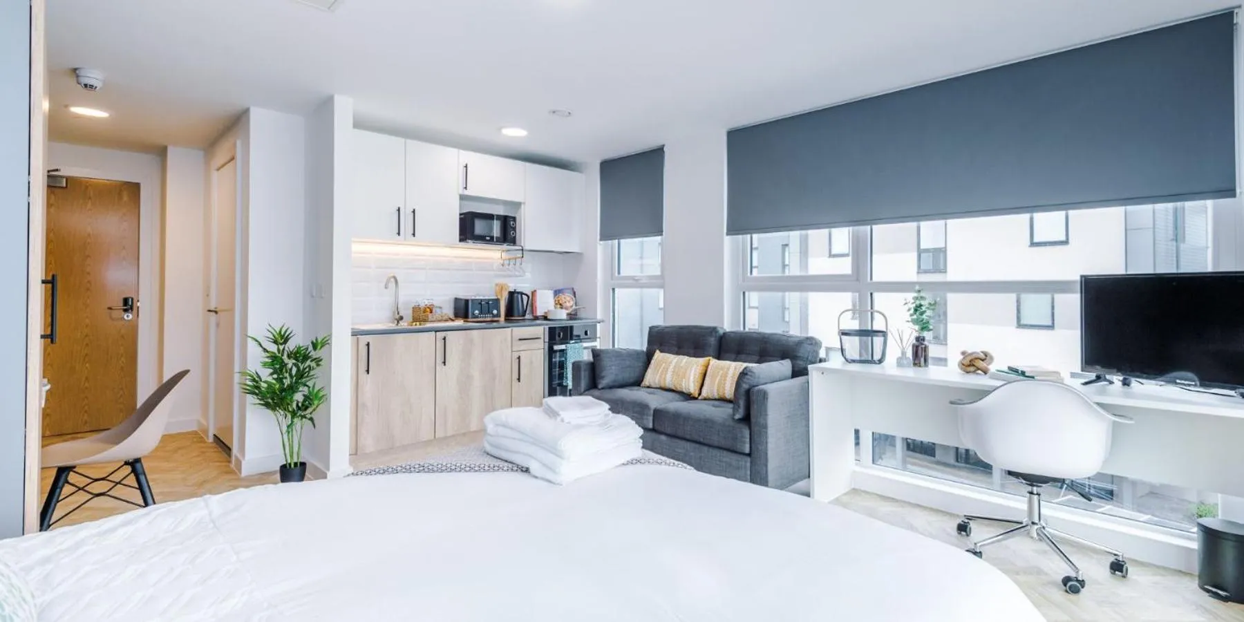 Bedroom, Bed in City Studios, Preston