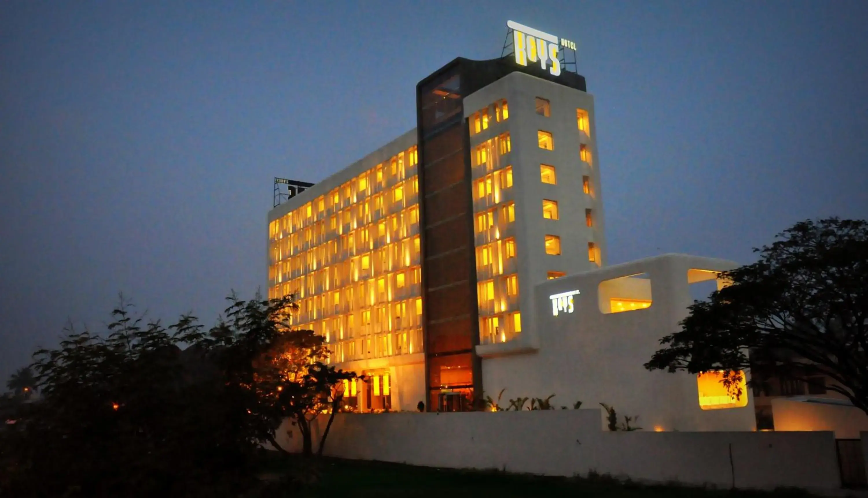 Facade/entrance in Keys Select by Lemon Tree Hotels, Kochi Facade/entrance in Keys Select by Lemon Tree Hotels, Kochi