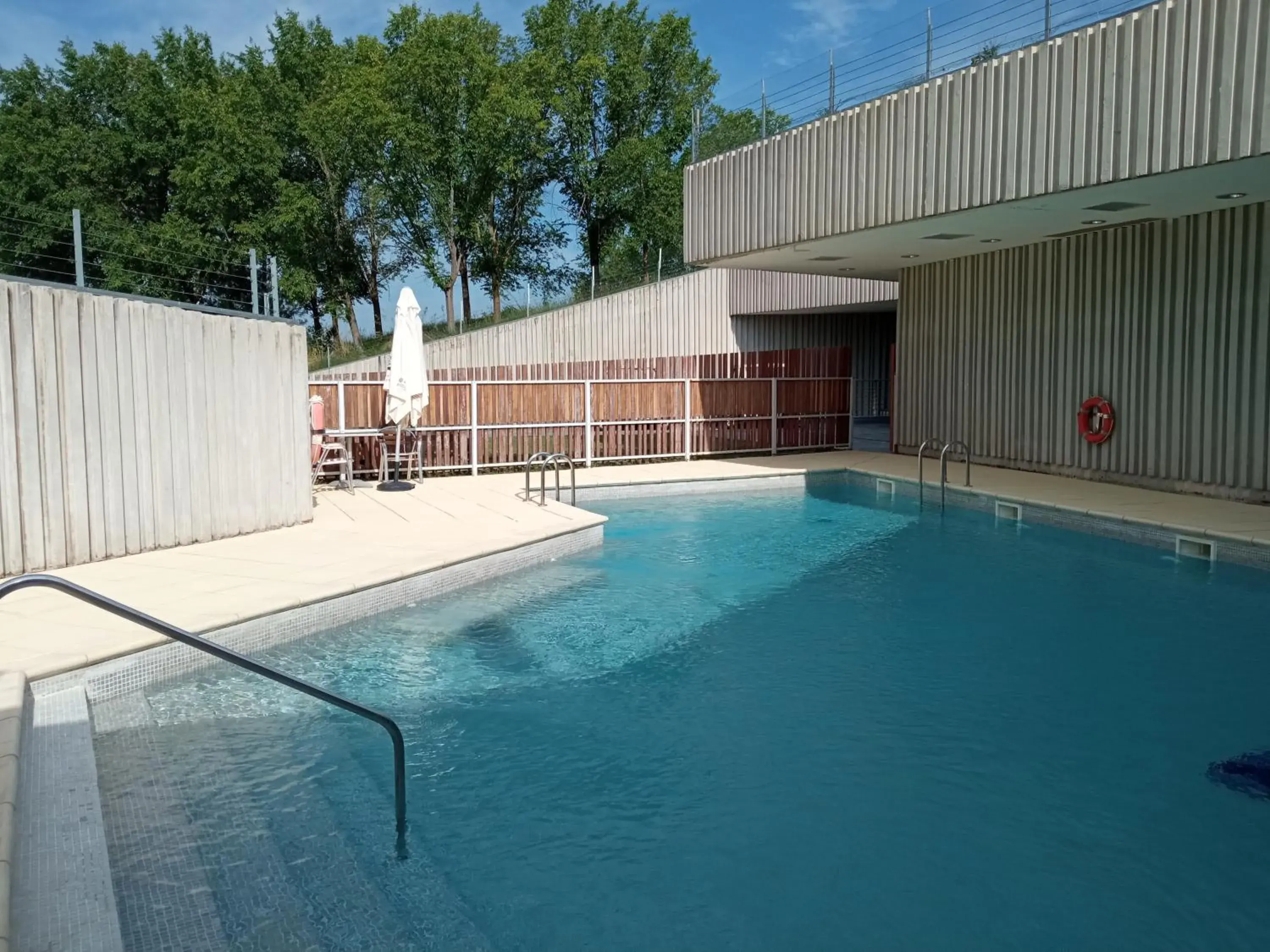 Swimming pool in Exe Las Margas Golf Swimming pool in Exe Las Margas Golf