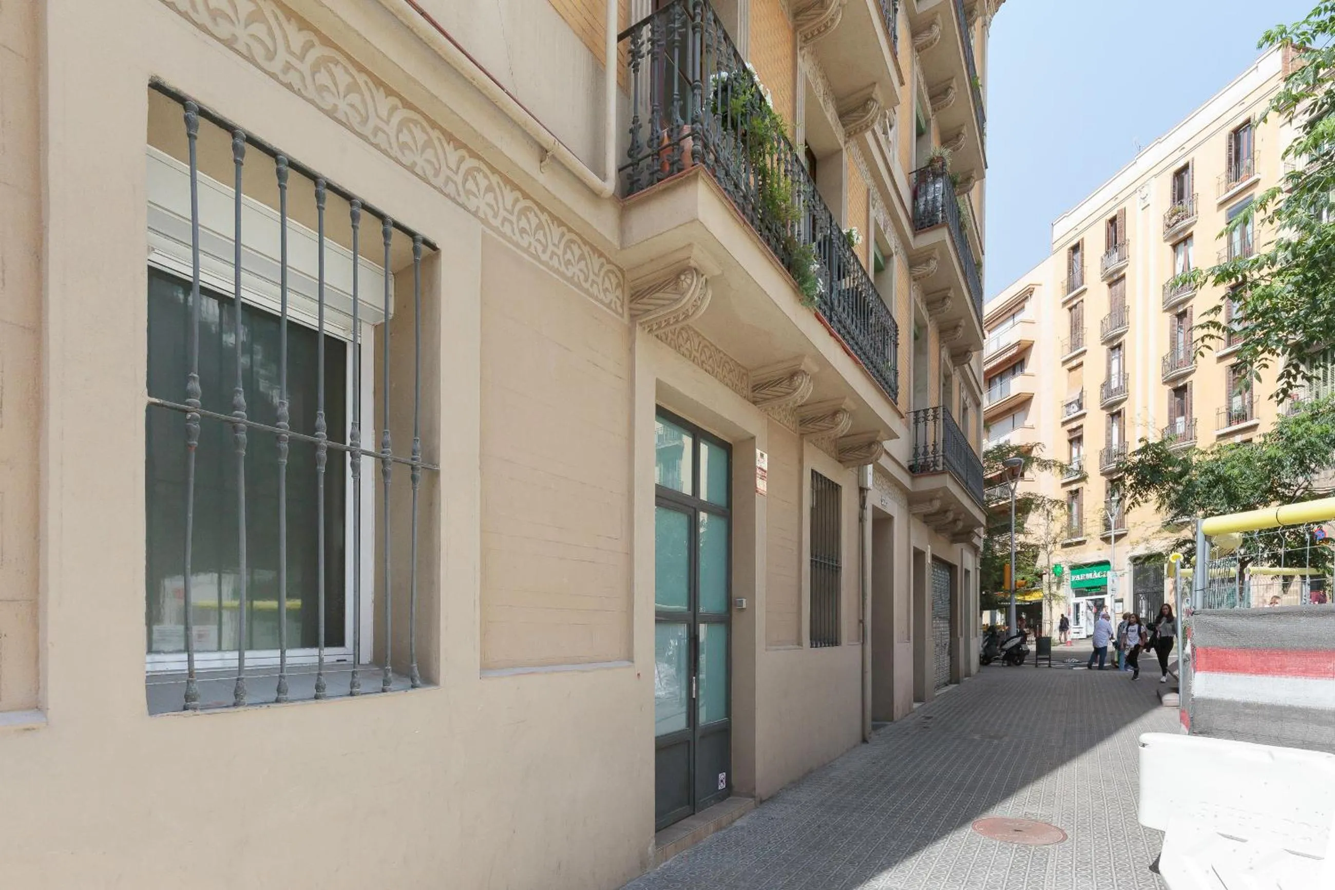 Property building in Sagrada Familia Apartment