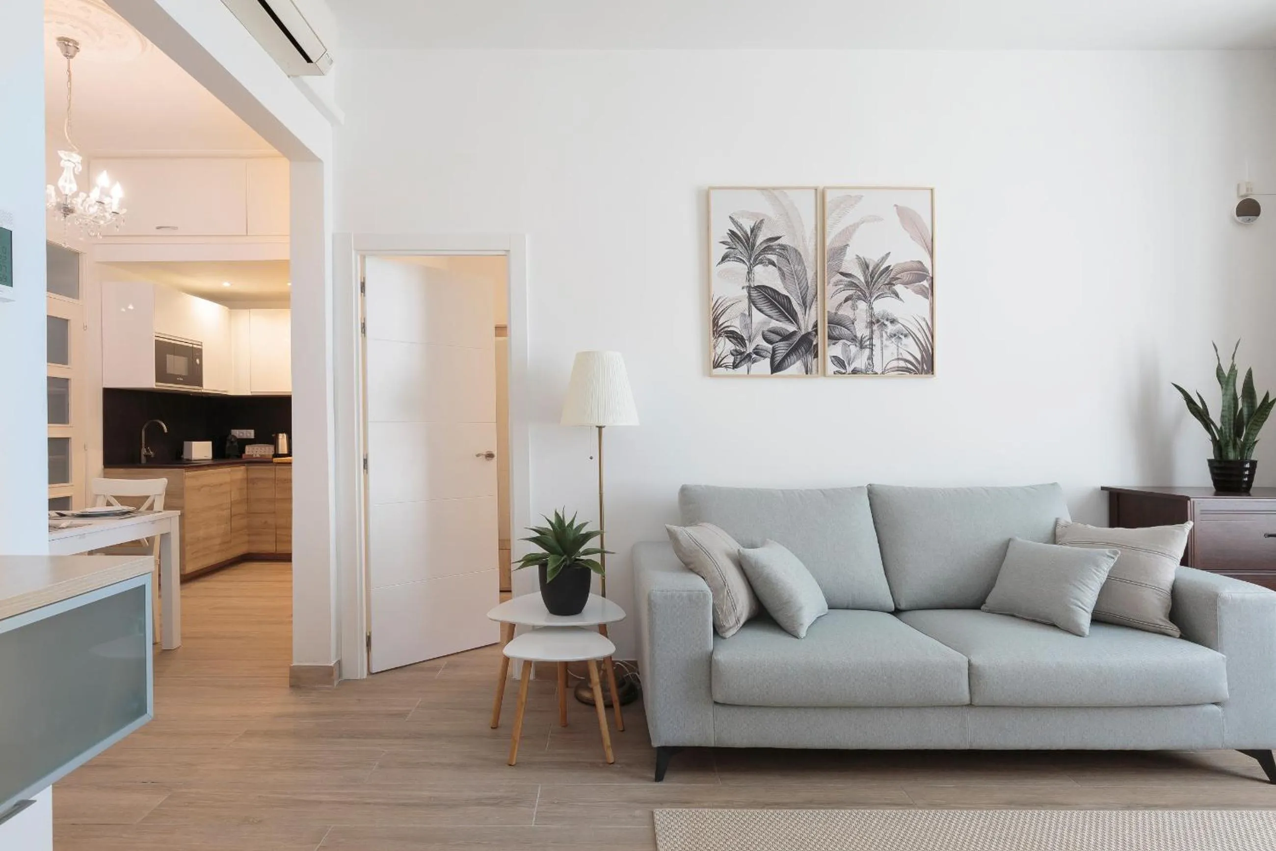 Living room in Sagrada Familia Apartment