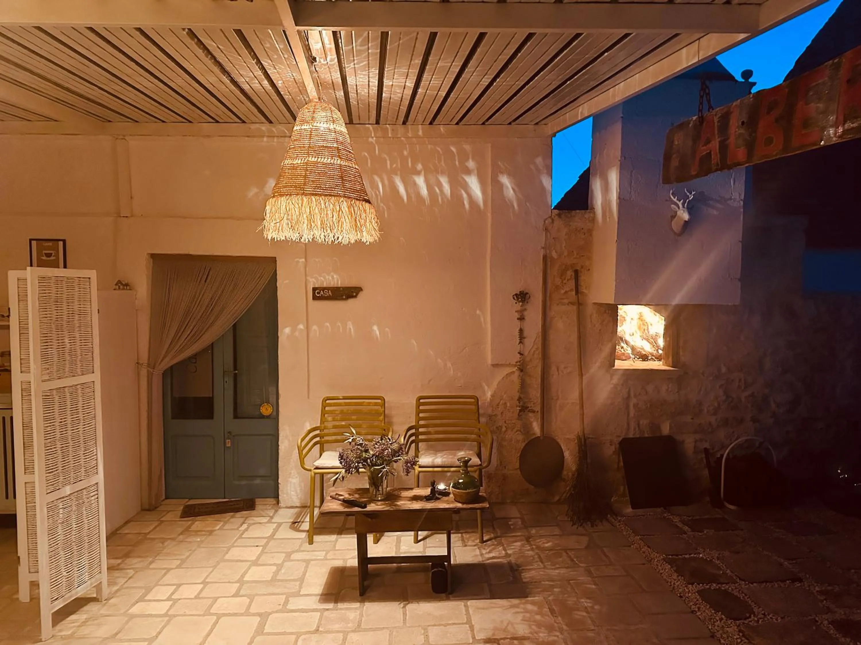 Patio in Casa Trullo Bianco-Casa Olive