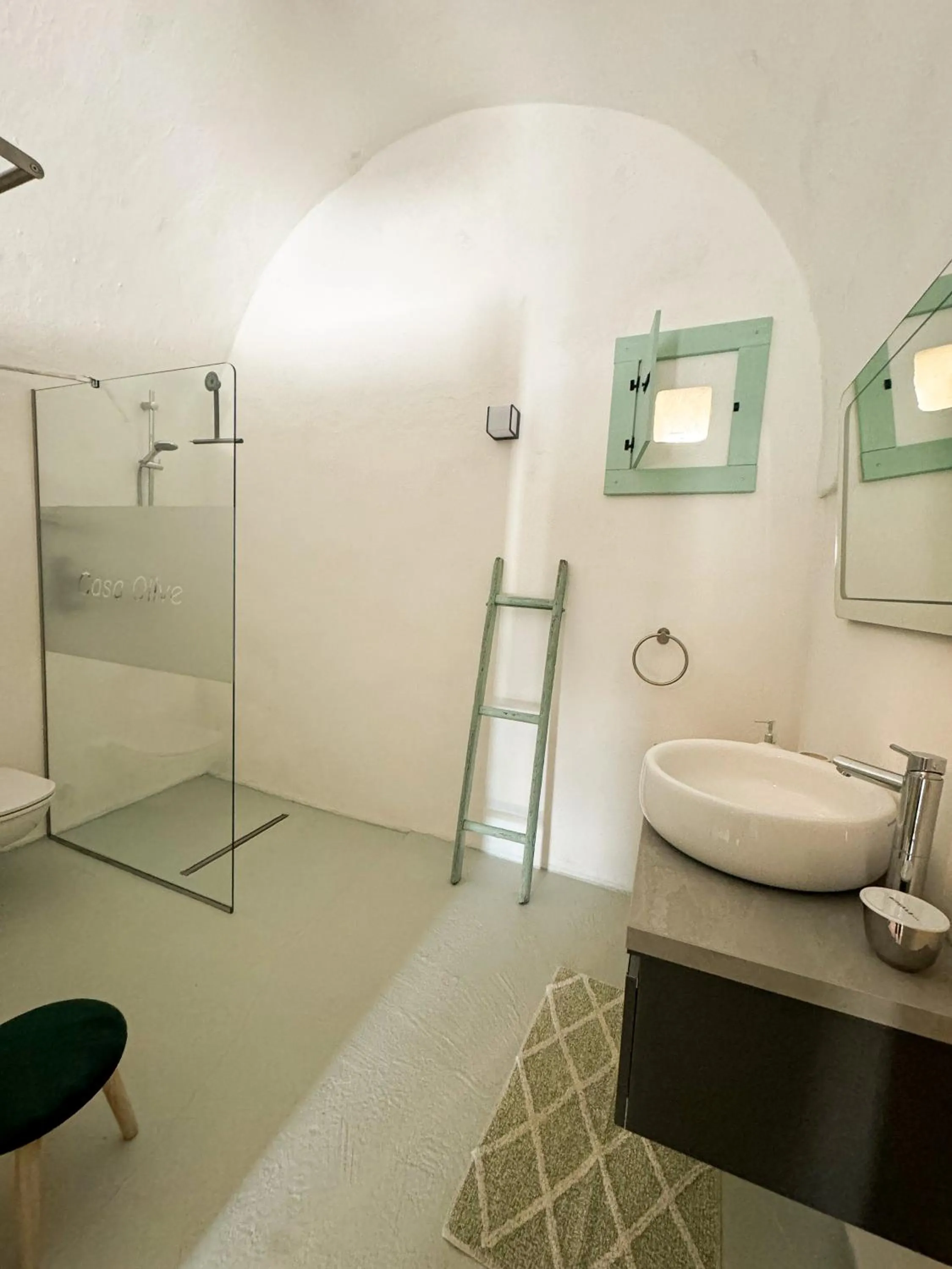 Bathroom in Casa Trullo Bianco-Casa Olive