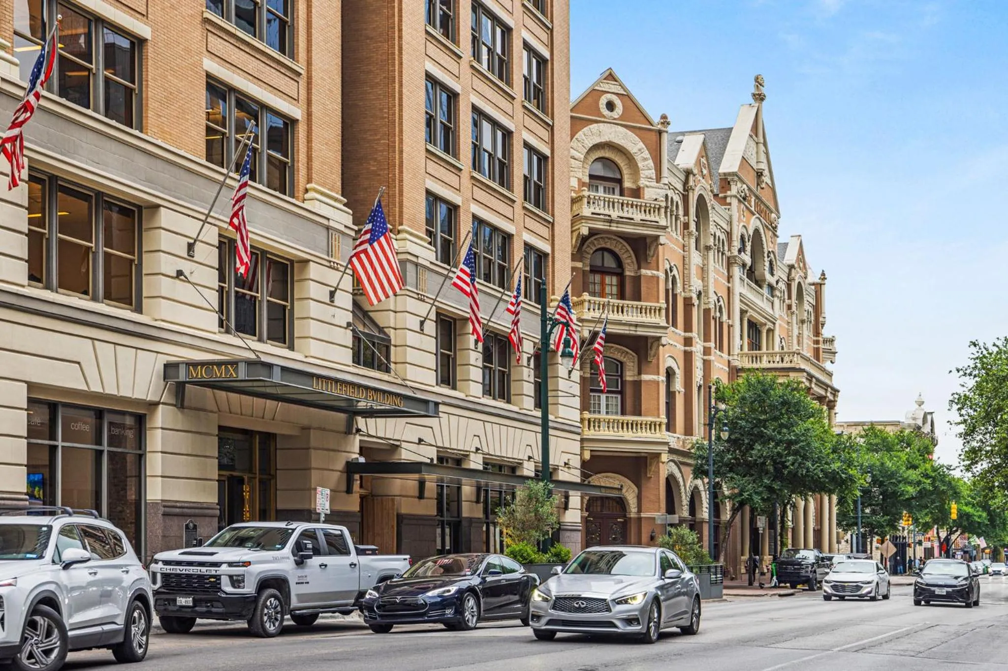 Location in Littlefield Lofts, Hosted by Placemakr - 6th St