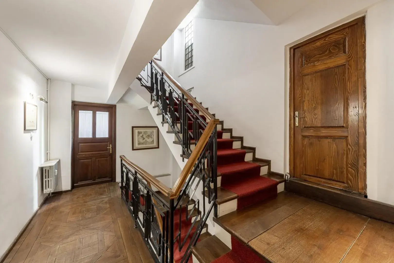 Lobby or reception in Arc de Triomphe by CityBookings Lobby or reception in Arc de Triomphe by CityBookings