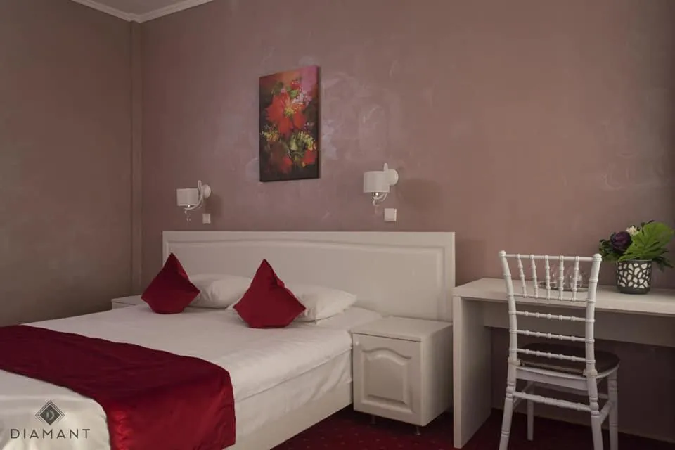 Bed in Pensiunea Diamant