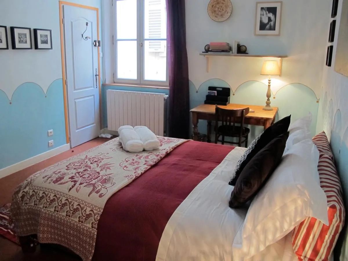 B&B in Arles "L'Atelier du Midi" chambre d'hôtes centre historique ARLES