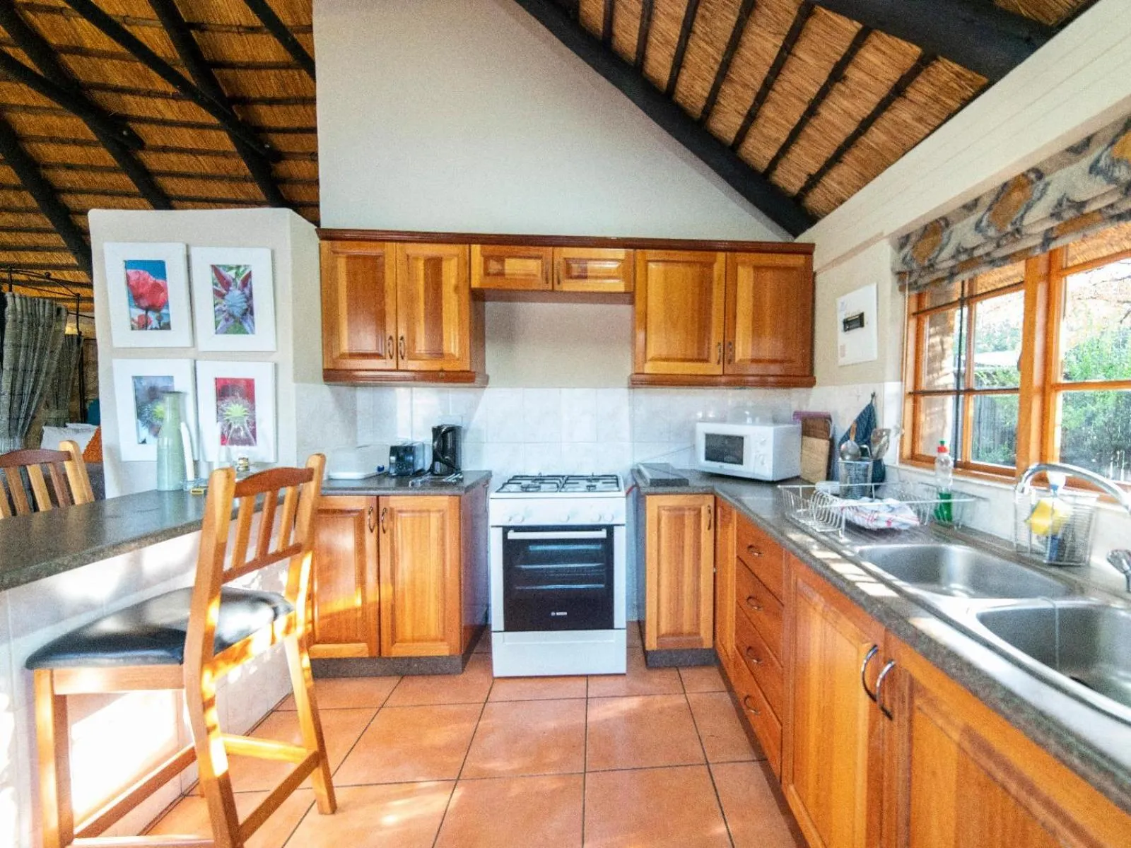 Kitchen or kitchenette in Lake Naverone Holiday Cottages