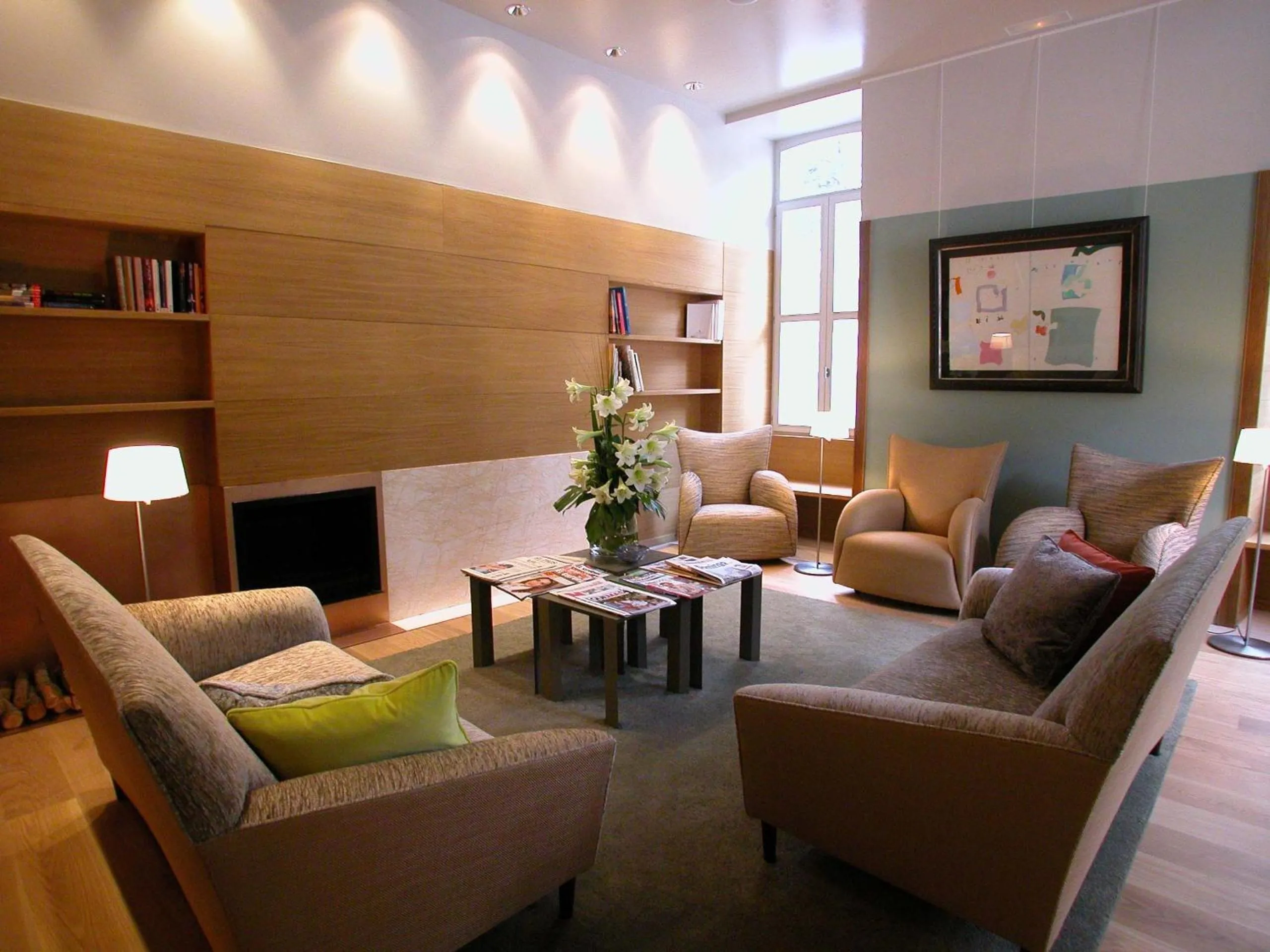 Library in Gran Hotel – Balneario de Panticosa