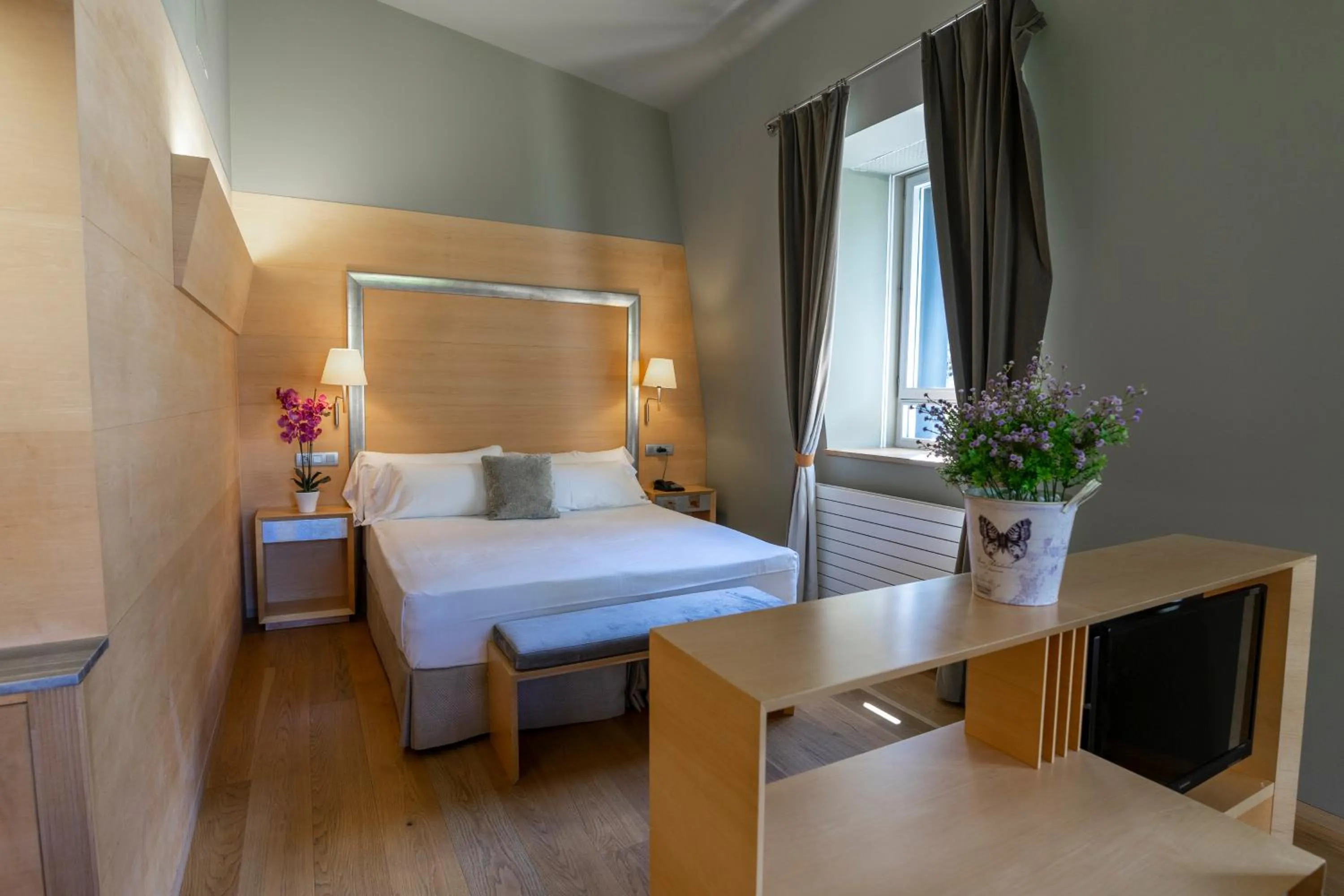 Bed in Gran Hotel – Balneario de Panticosa