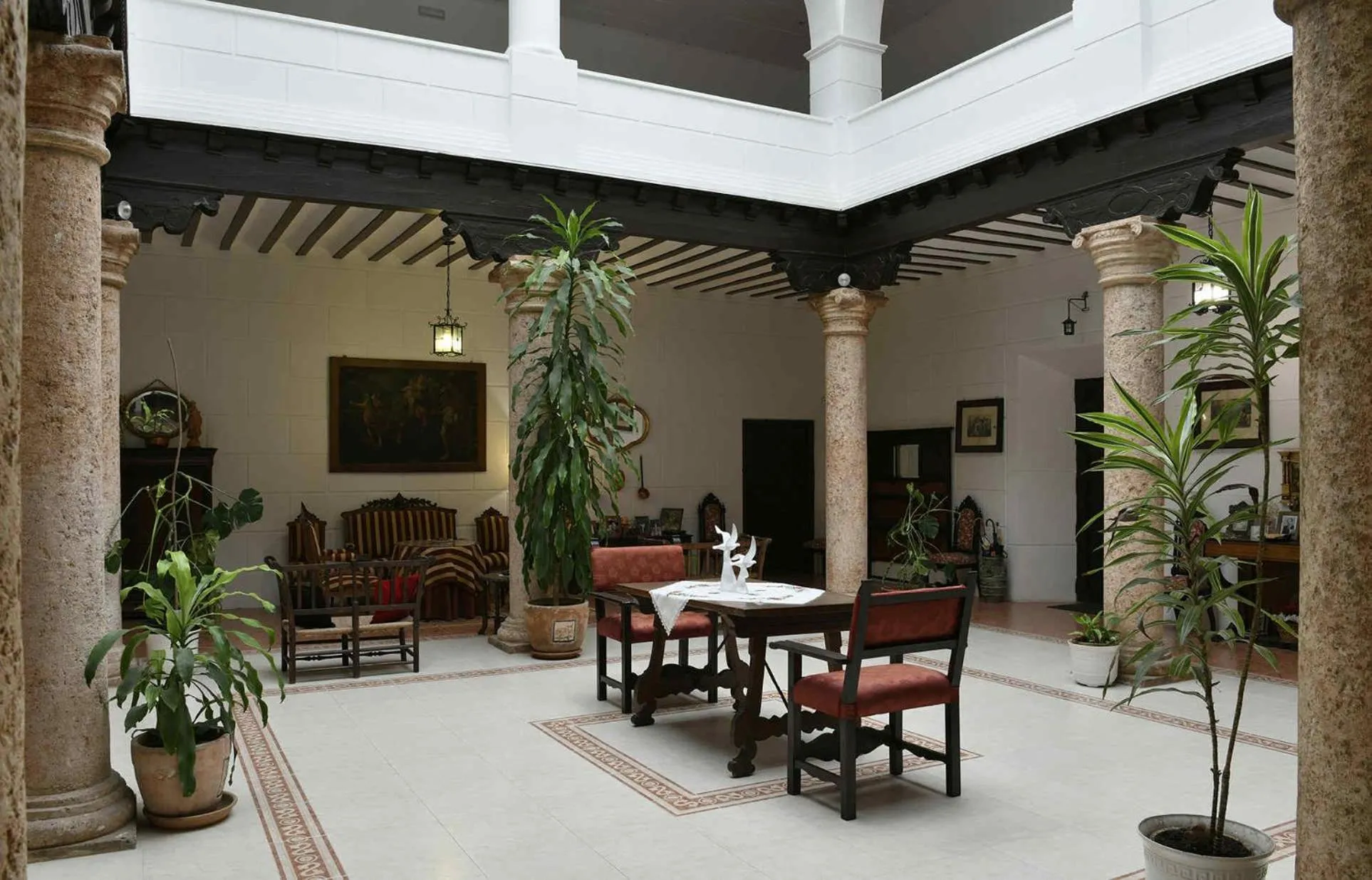 Patio in Casa de los Acacio