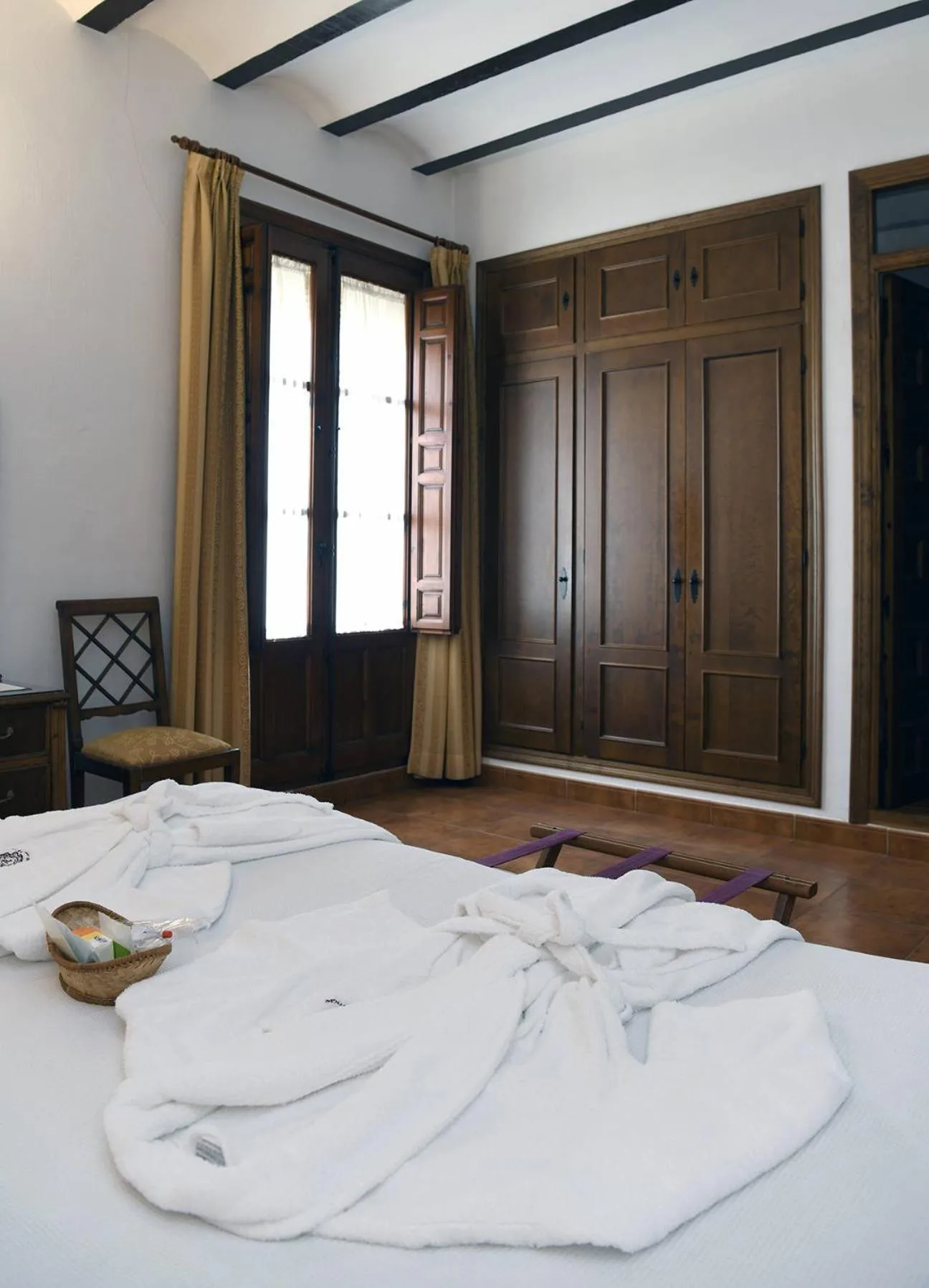 wardrobe in Casa de los Acacio