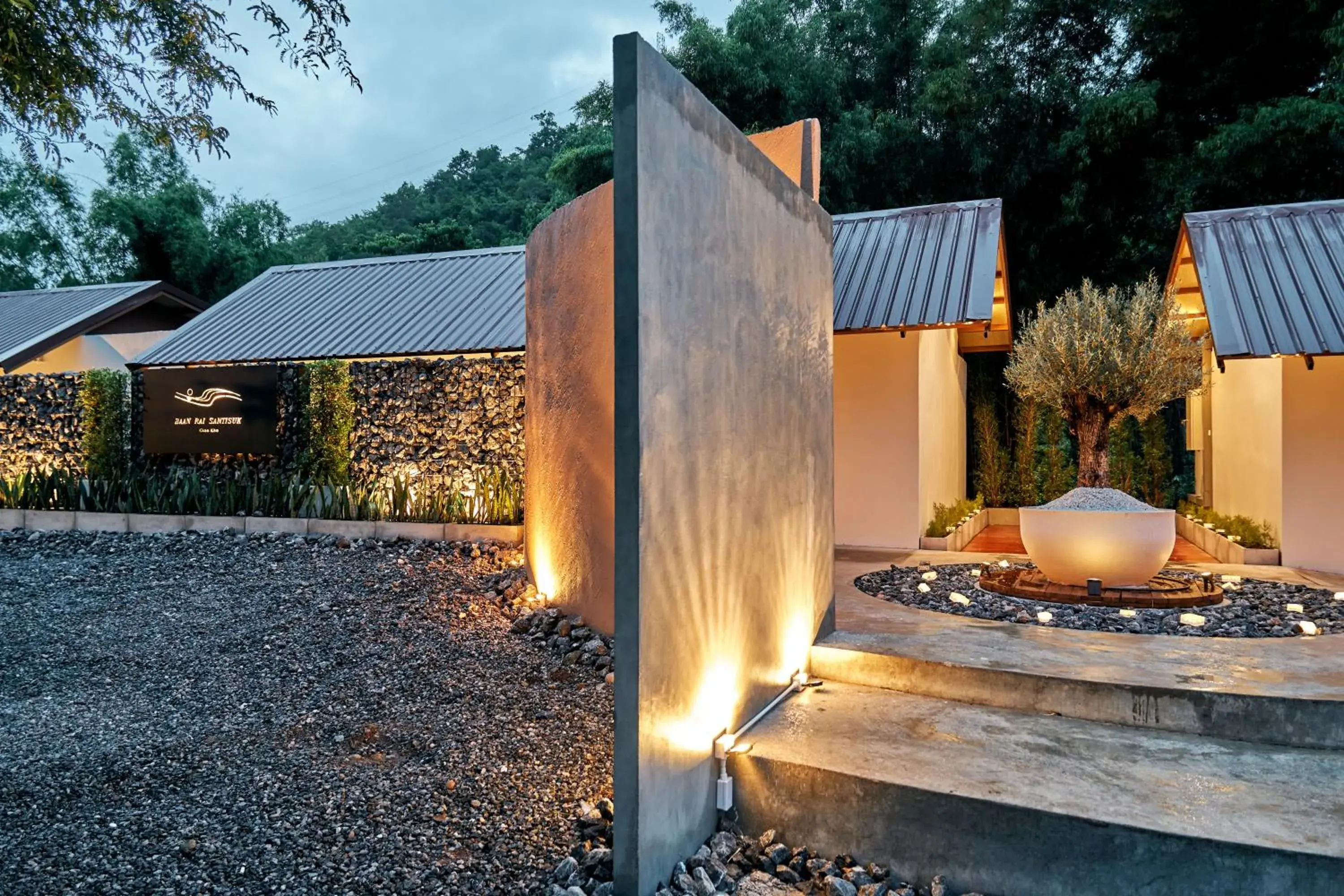 Property building in Baan Rai Santisuk Property building in Baan Rai Santisuk