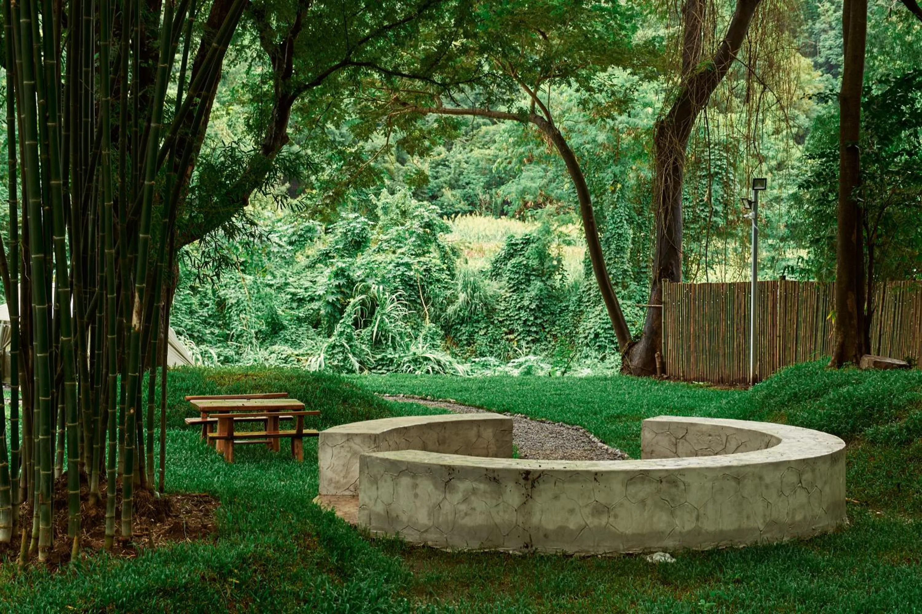 Area and facilities in Baan Rai Santisuk