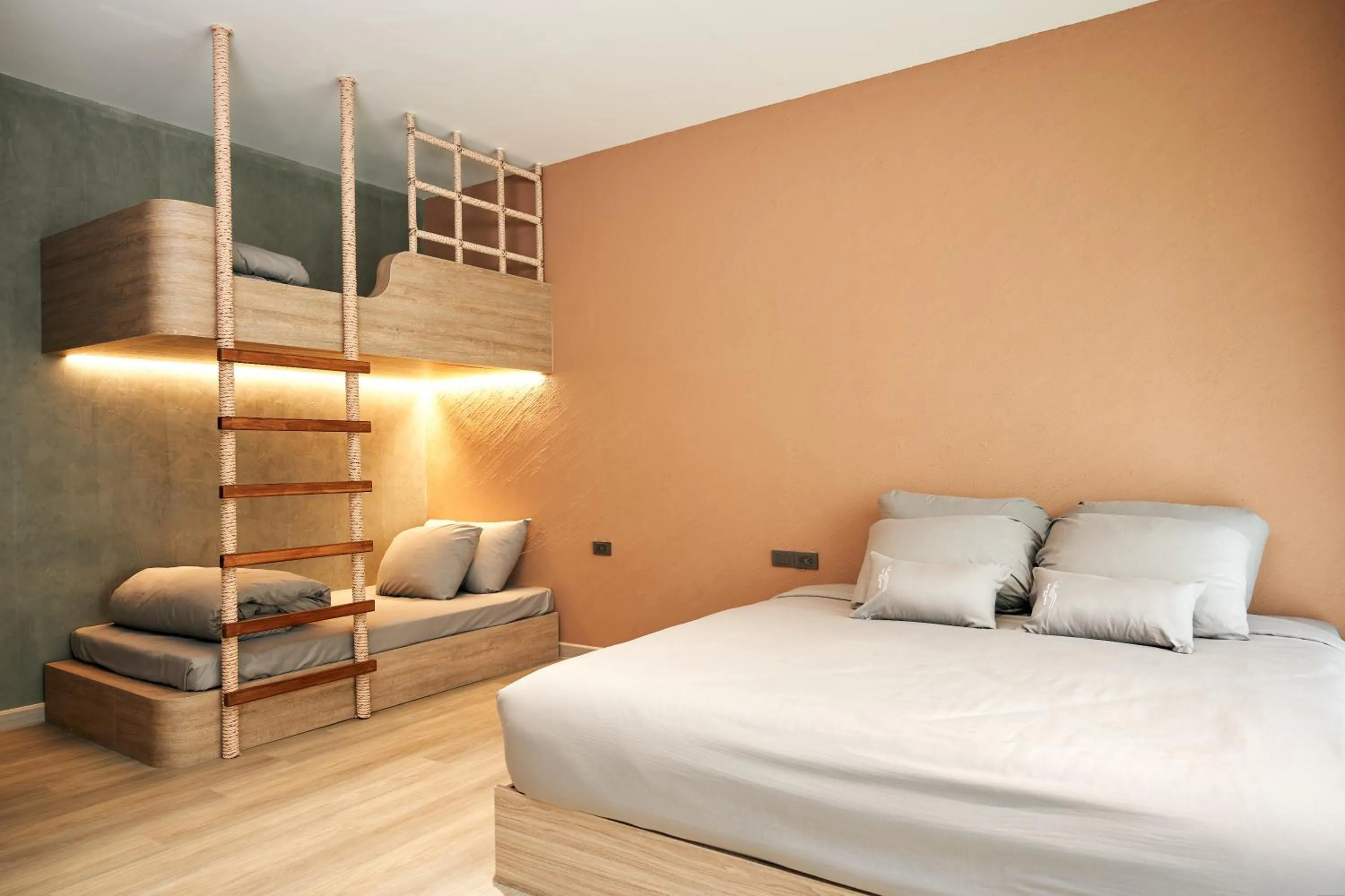 Bed in Baan Rai Santisuk