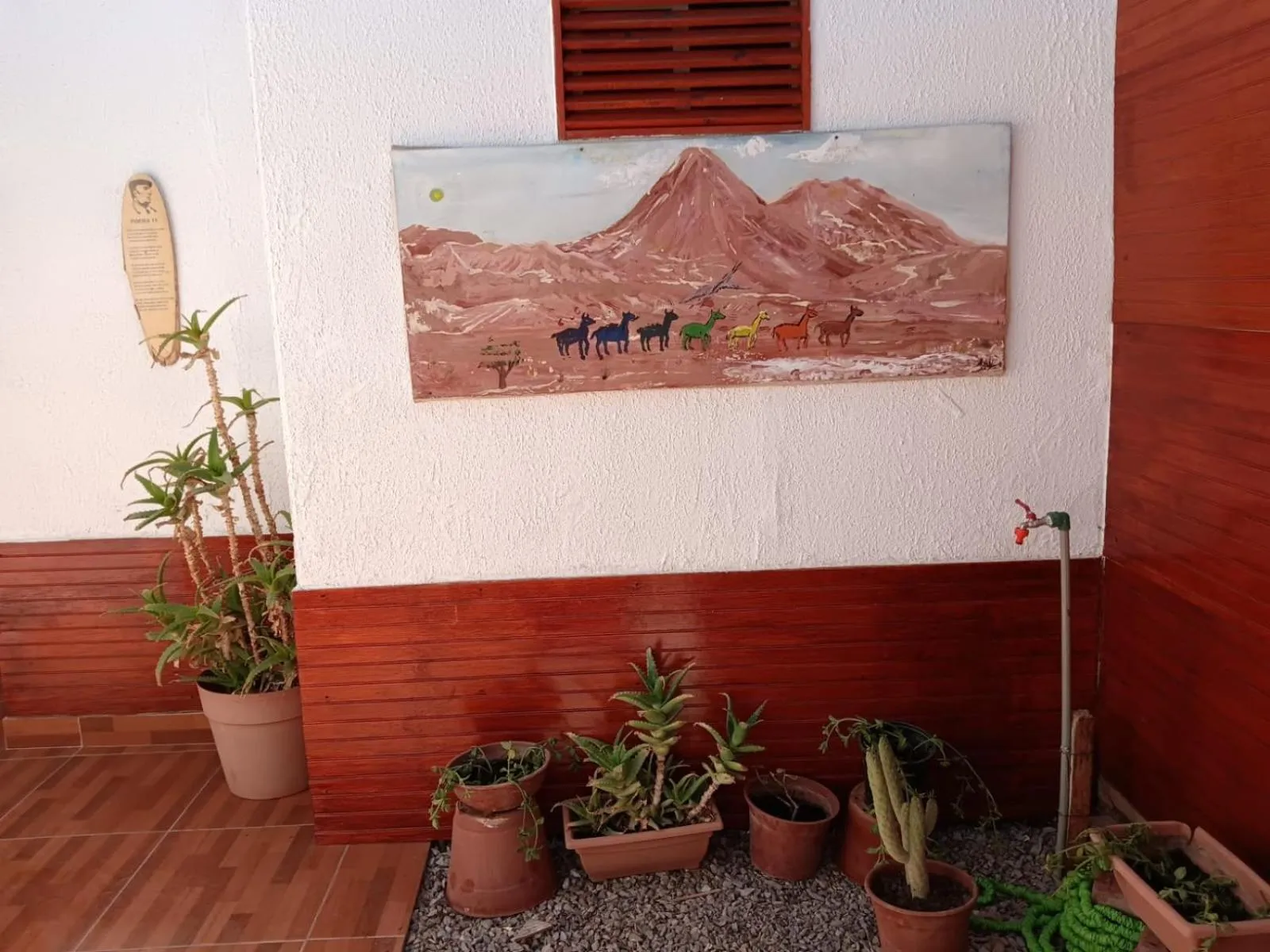 Property building in Hostal Siete Colores