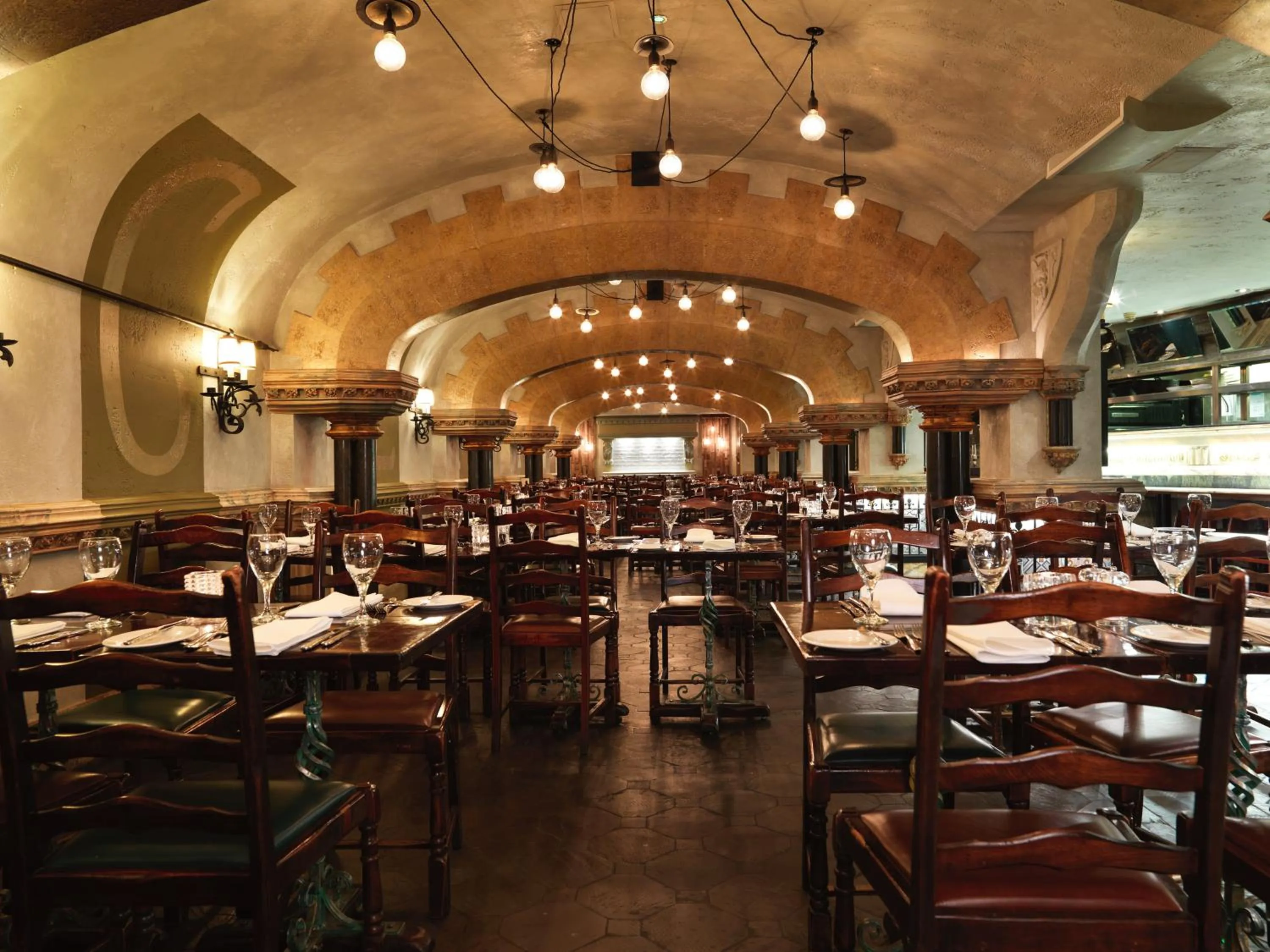 Restaurant/places to eat in The Royal Toby Hotel