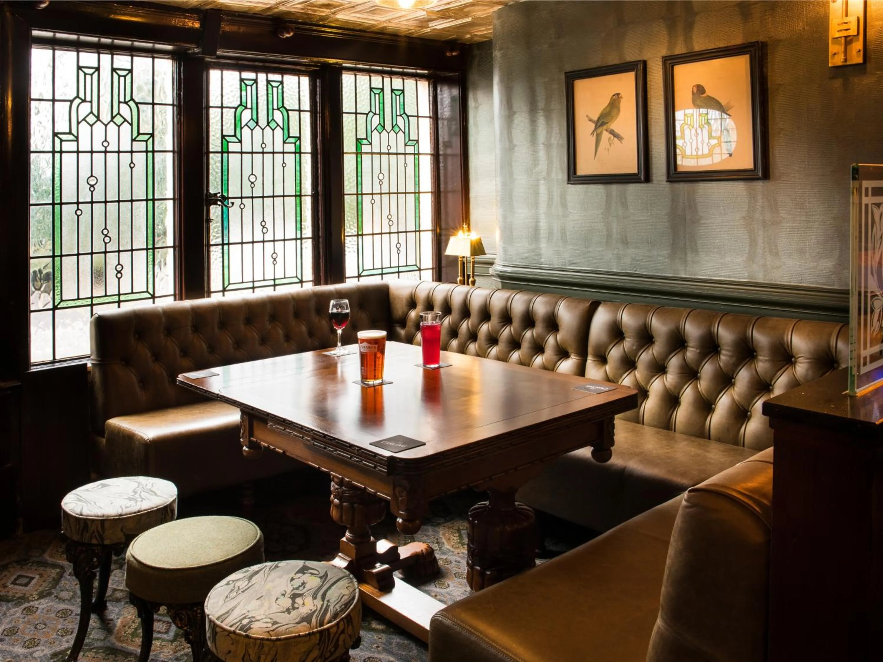 Lounge or bar in The Royal Toby Hotel