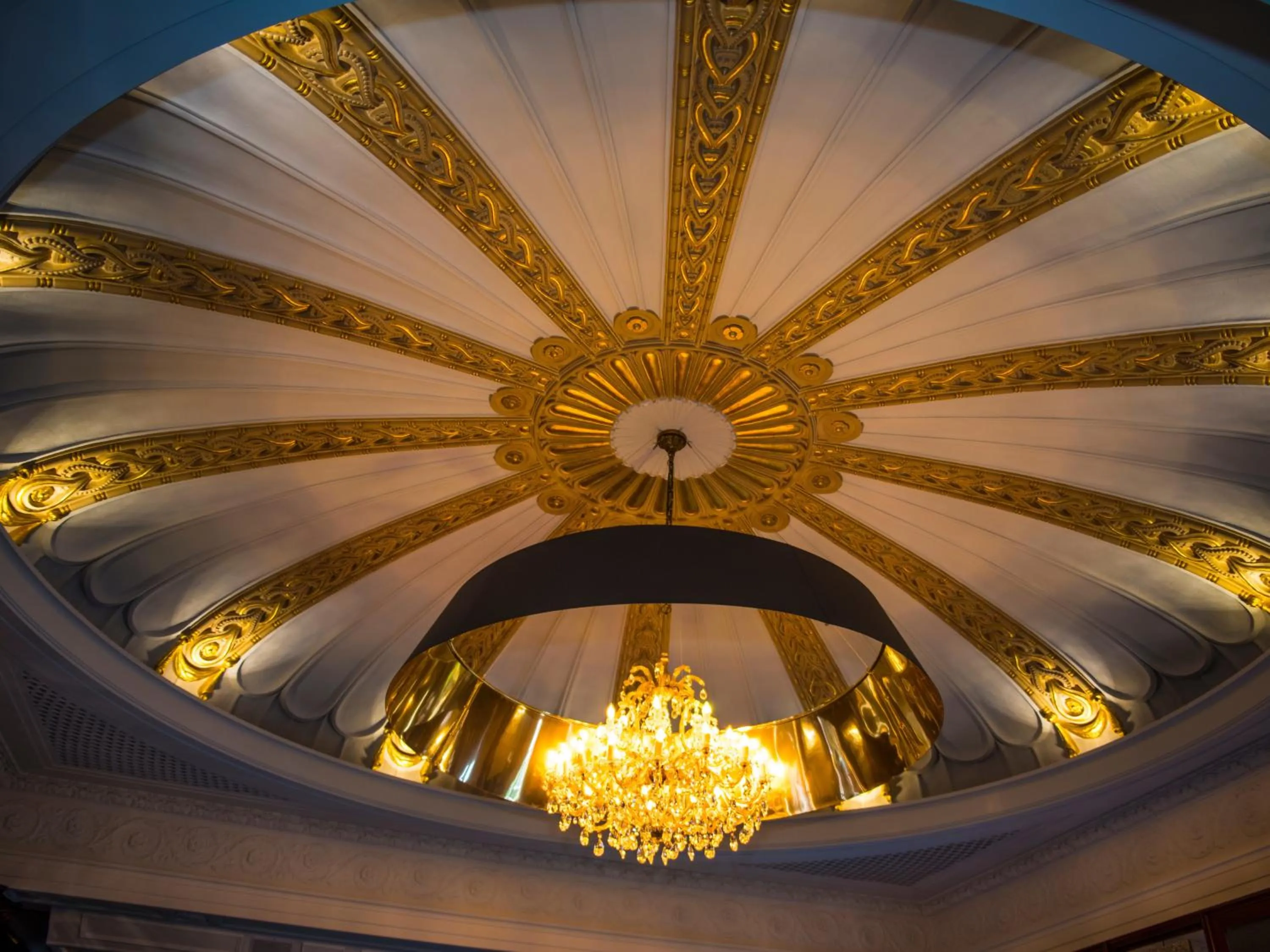 Restaurant/places to eat in The Royal Toby Hotel