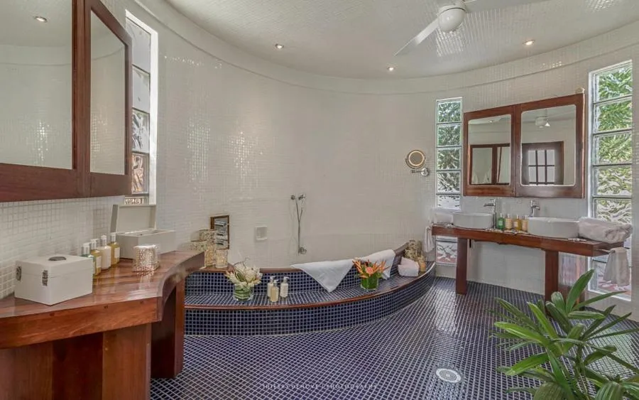 Mount Hartman Bay Estate Private Resort