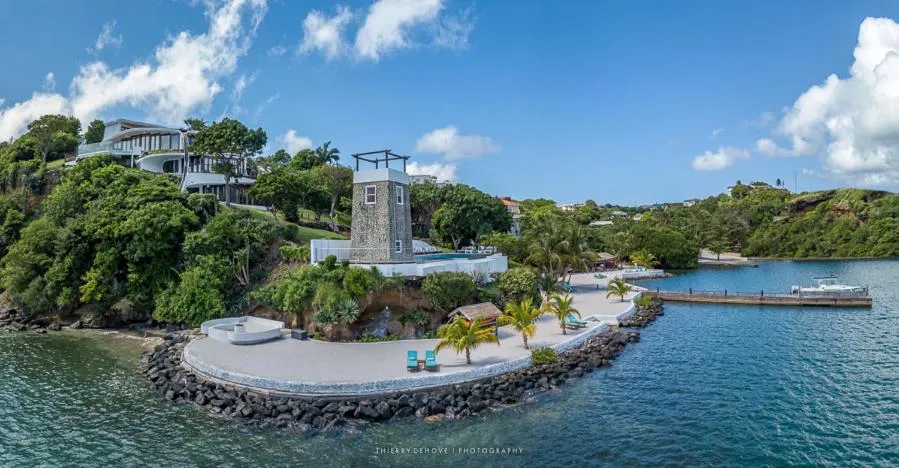 Mount Hartman Bay Estate Private Resort