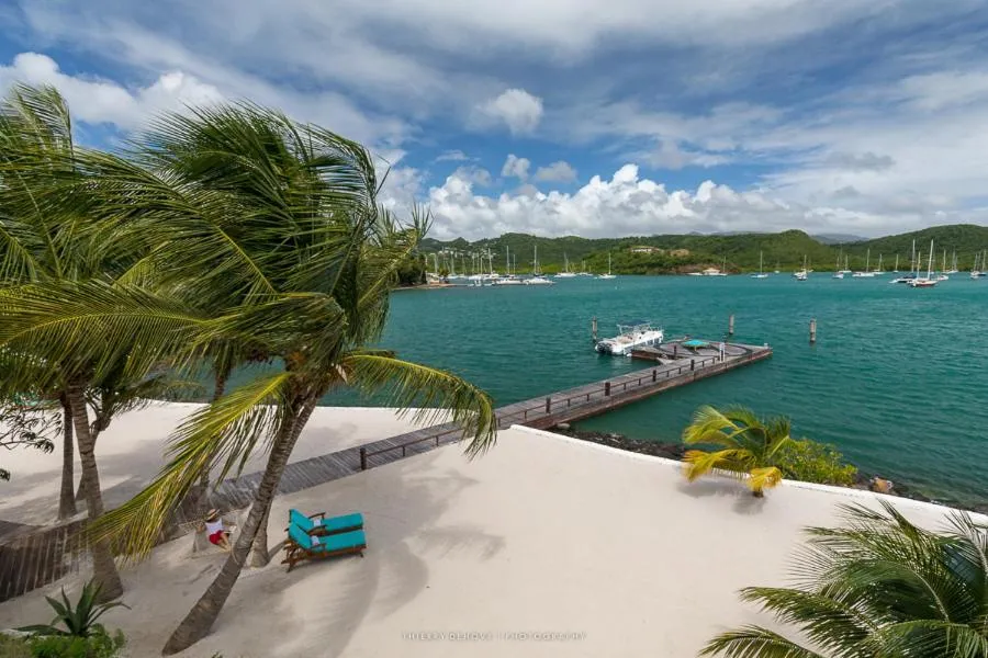 Mount Hartman Bay Estate Private Resort
