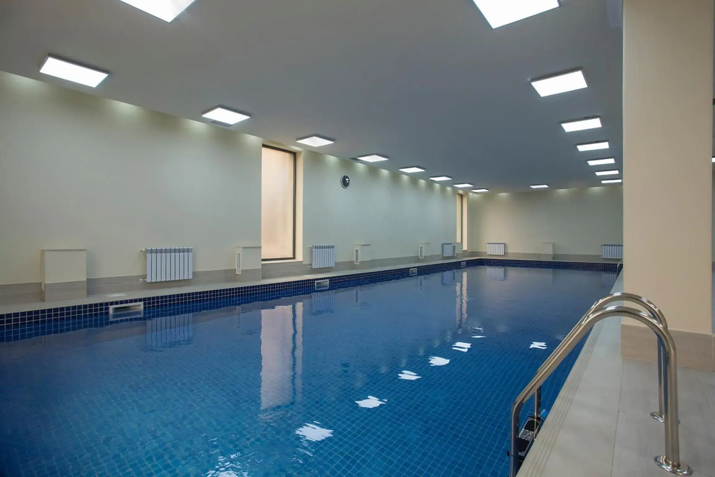 Swimming pool in Ani Central Inn Swimming pool in Ani Central Inn