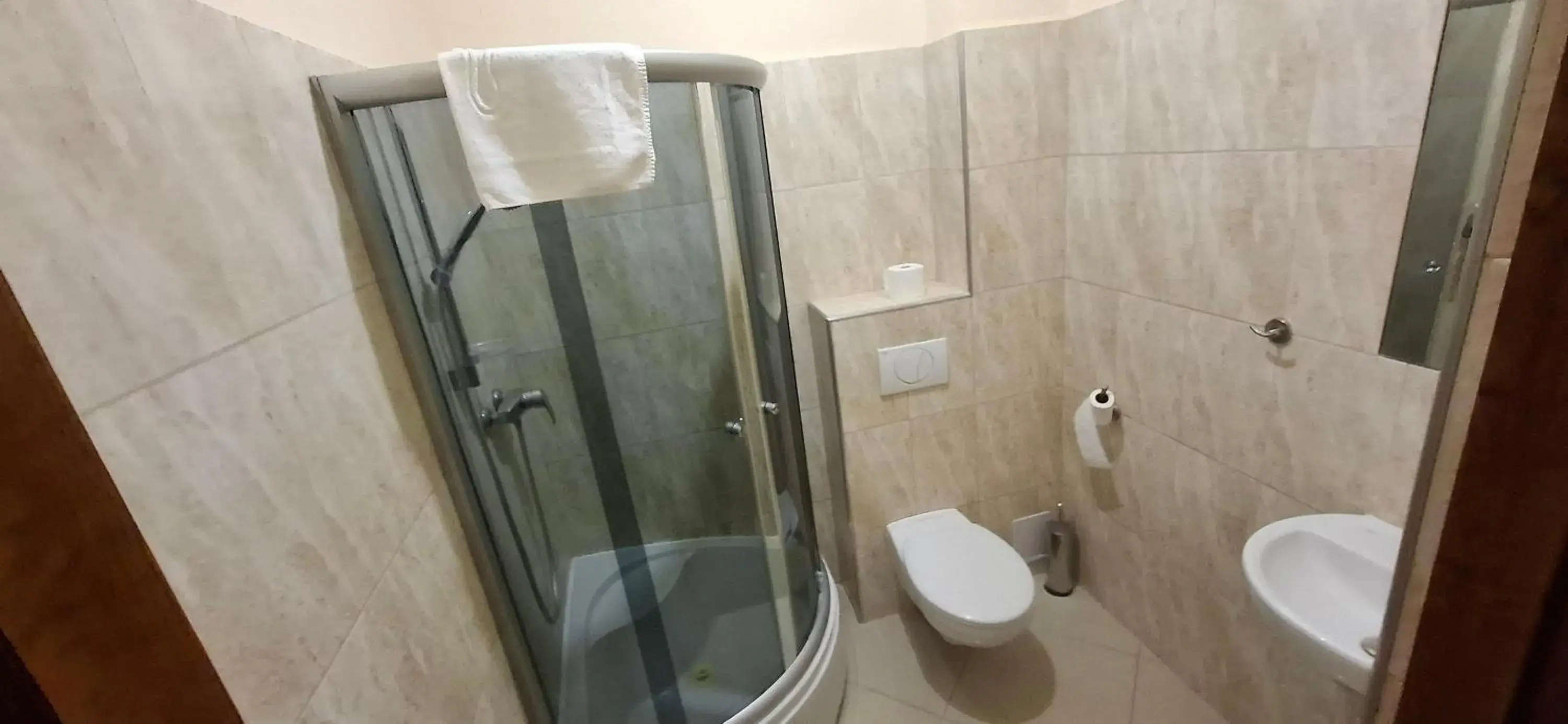 Classic Quadruple Room - single occupancy in Pałac Książęcy we Wleniu Classic Quadruple Room - single occupancy in Pałac Książęcy we Wleniu