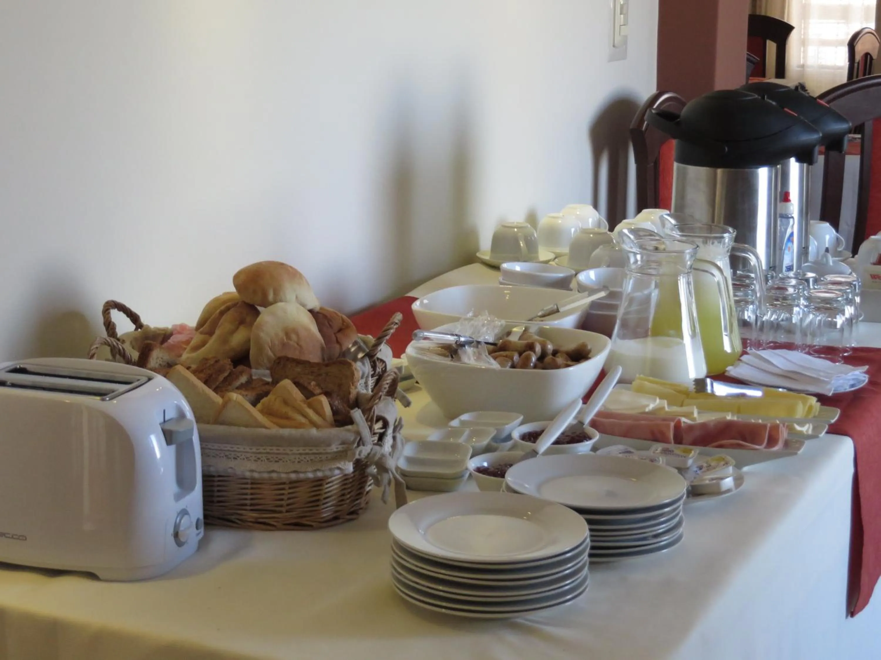 Food and drinks in La Almohada del Rey