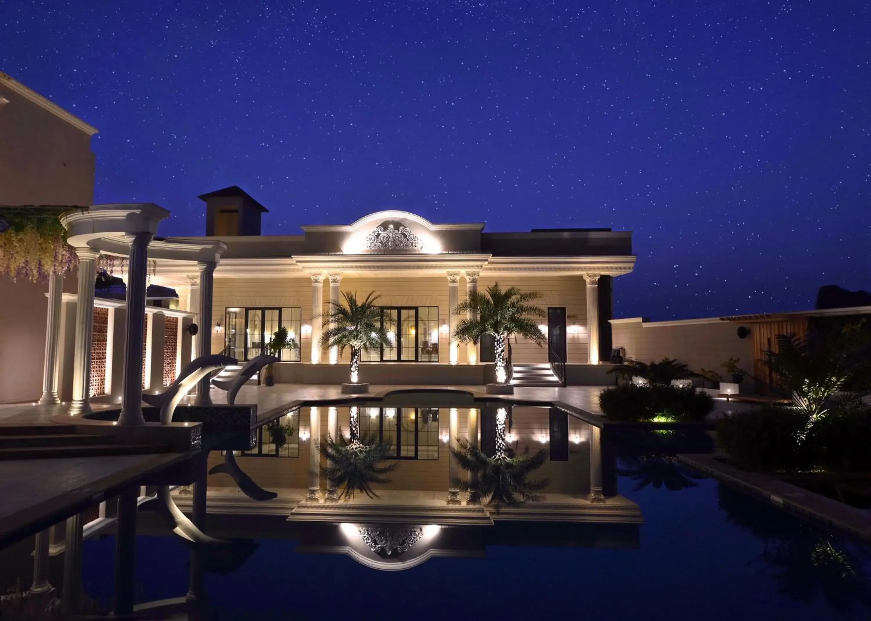 Swimming pool in La Nature Hotels & Resorts Swimming pool in La Nature Hotels & Resorts