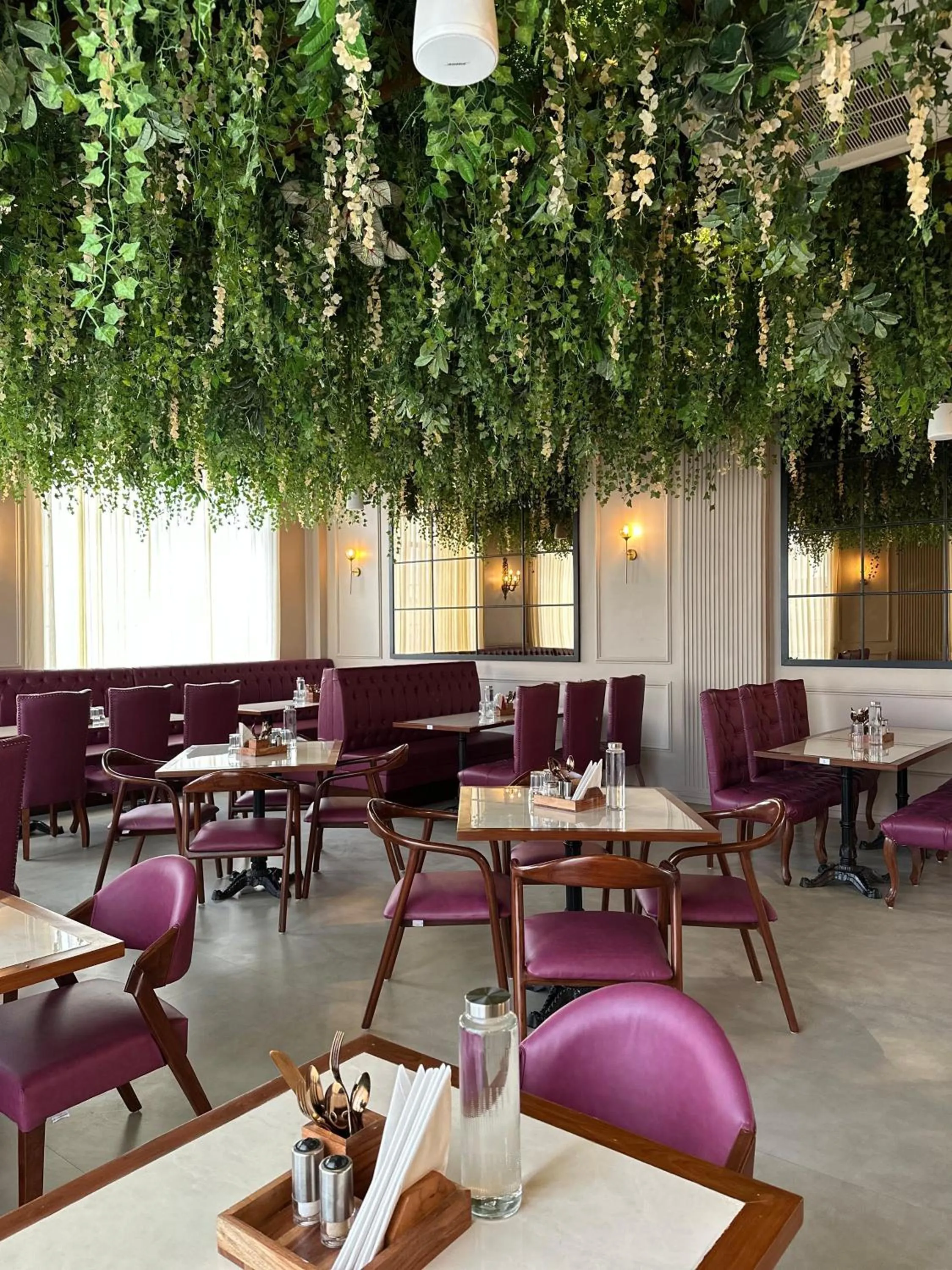 Restaurant/places to eat in La Nature Hotels & Resorts