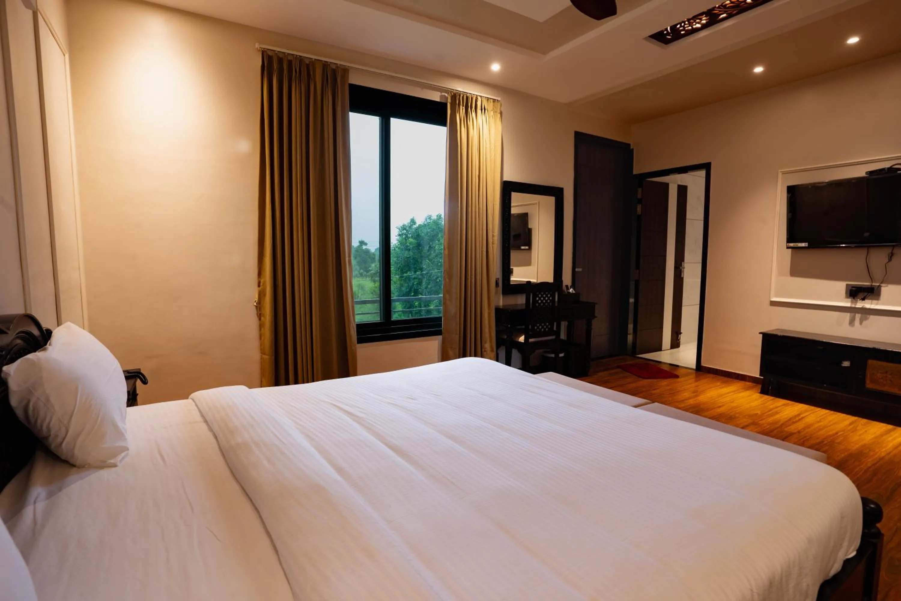 Property building, Bed in La Nature Hotels & Resorts