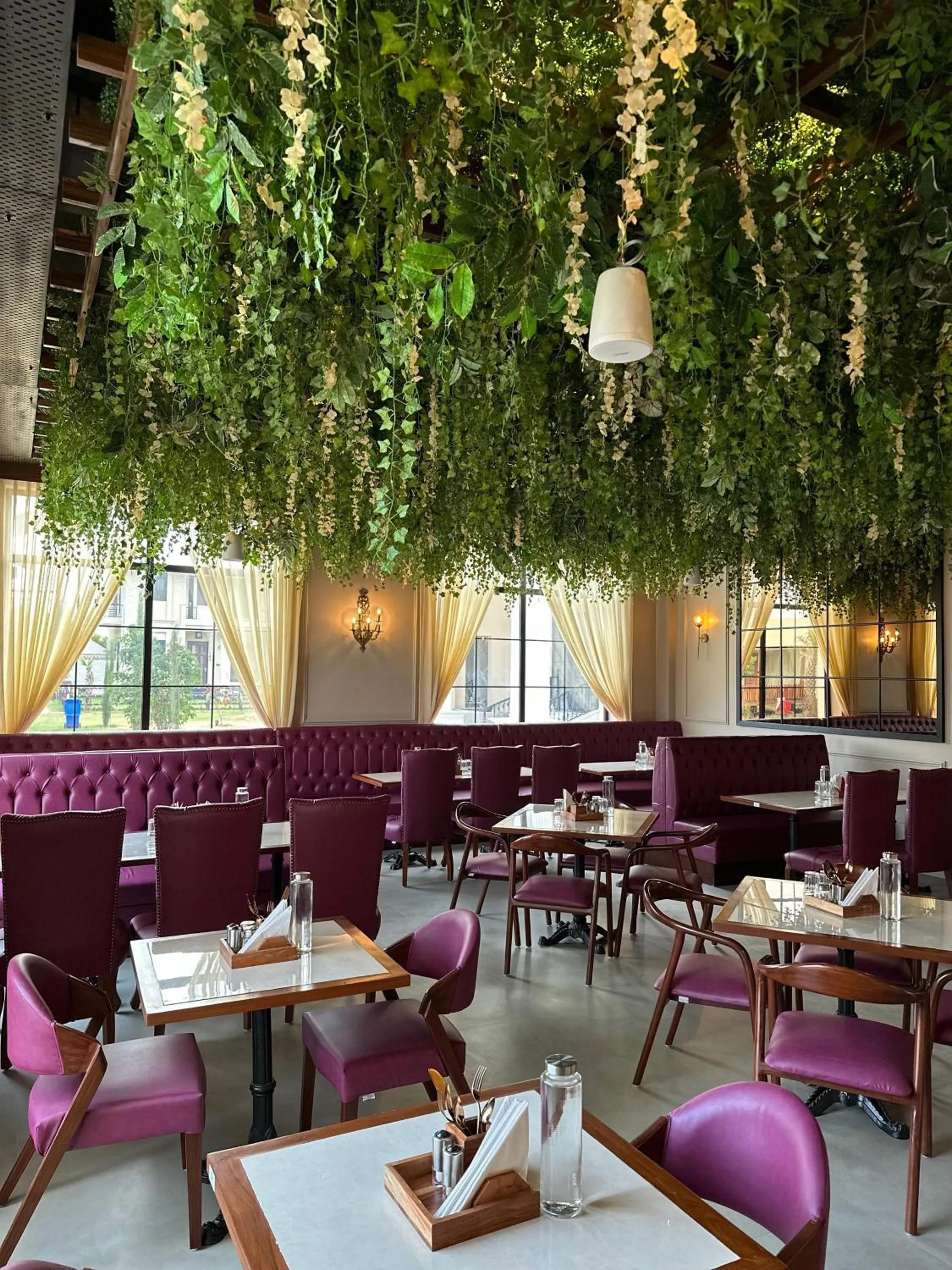 Restaurant/places to eat in La Nature Hotels & Resorts