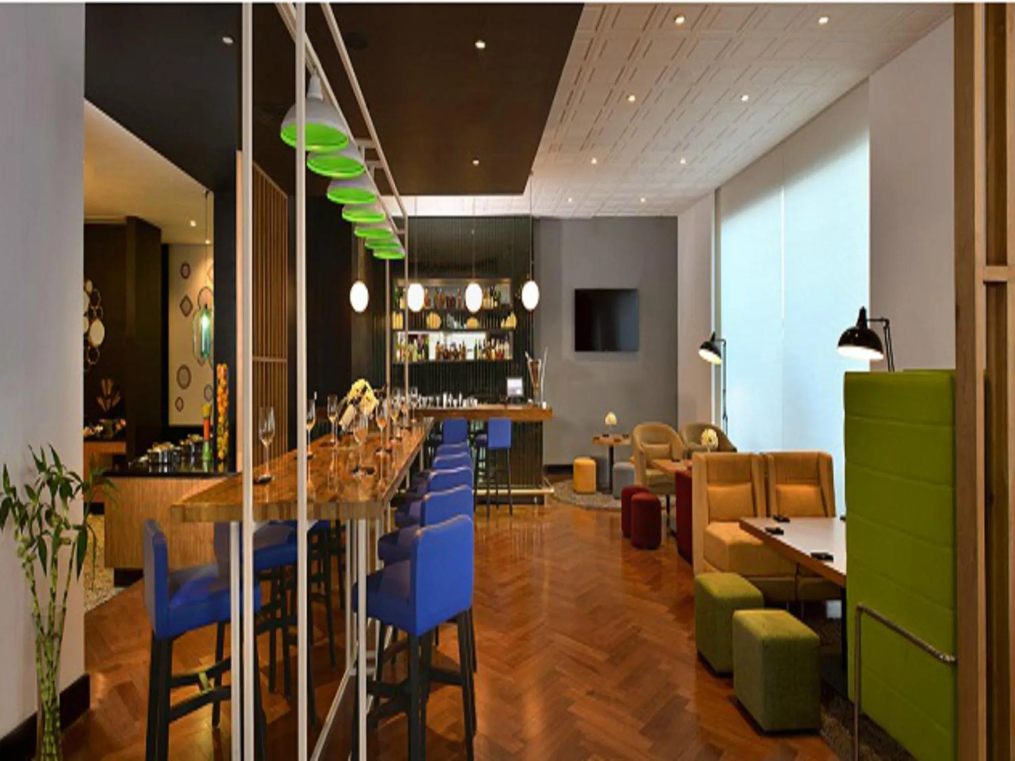 Restaurant/places to eat in Park Inn by Radisson New Delhi IP Extension