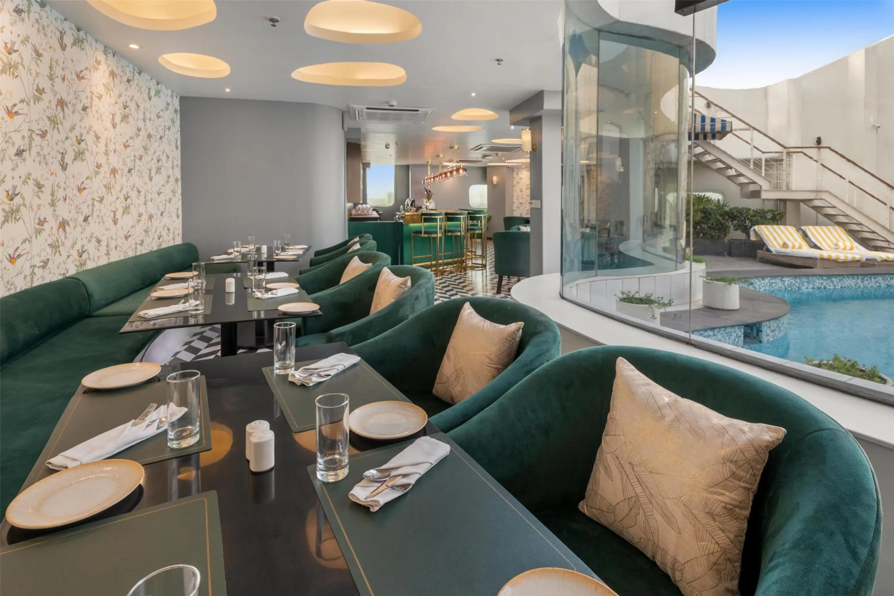 Lounge or bar in Park Inn by Radisson New Delhi IP Extension