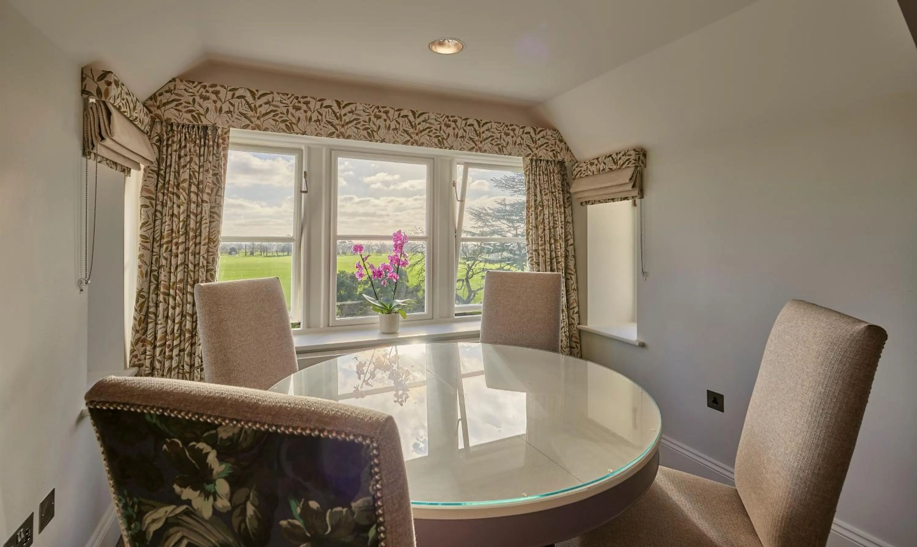 Wivenhoe House Hotel