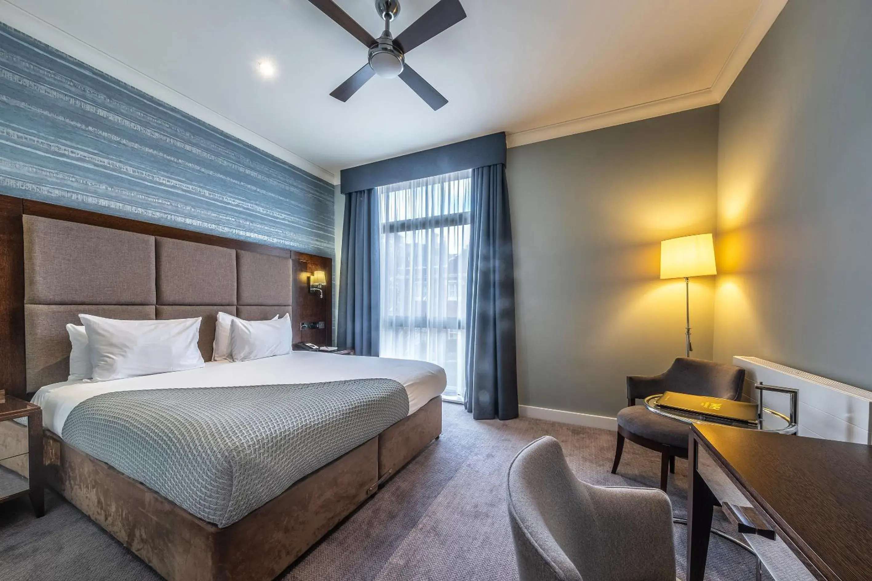 Classic Room in Wivenhoe House Hotel Classic Room in Wivenhoe House Hotel